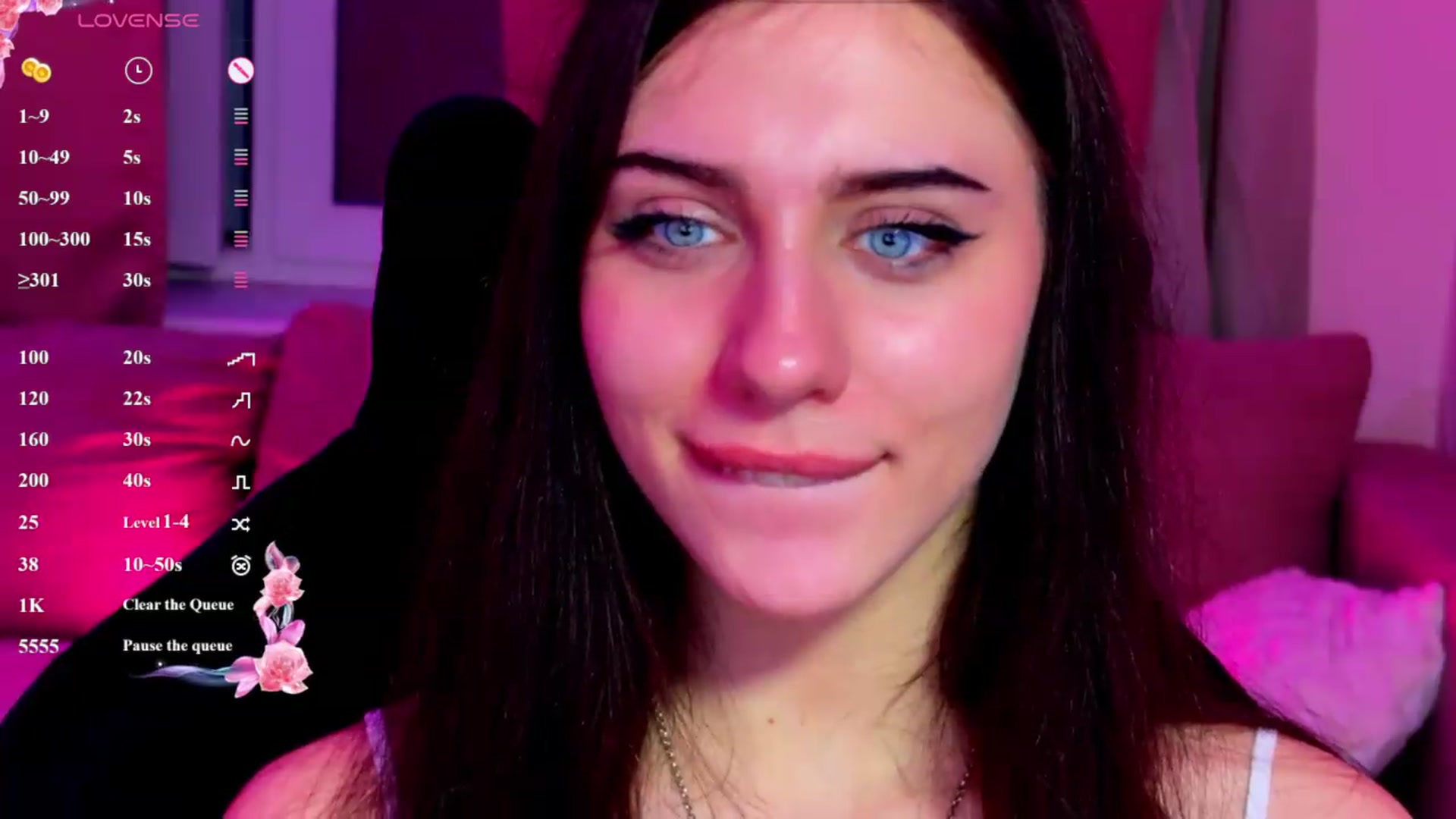 Gallery image thumbnail from Sweet_Luna's myfreecams stream on, 07/06/2026, 24:50 image 13 of 20