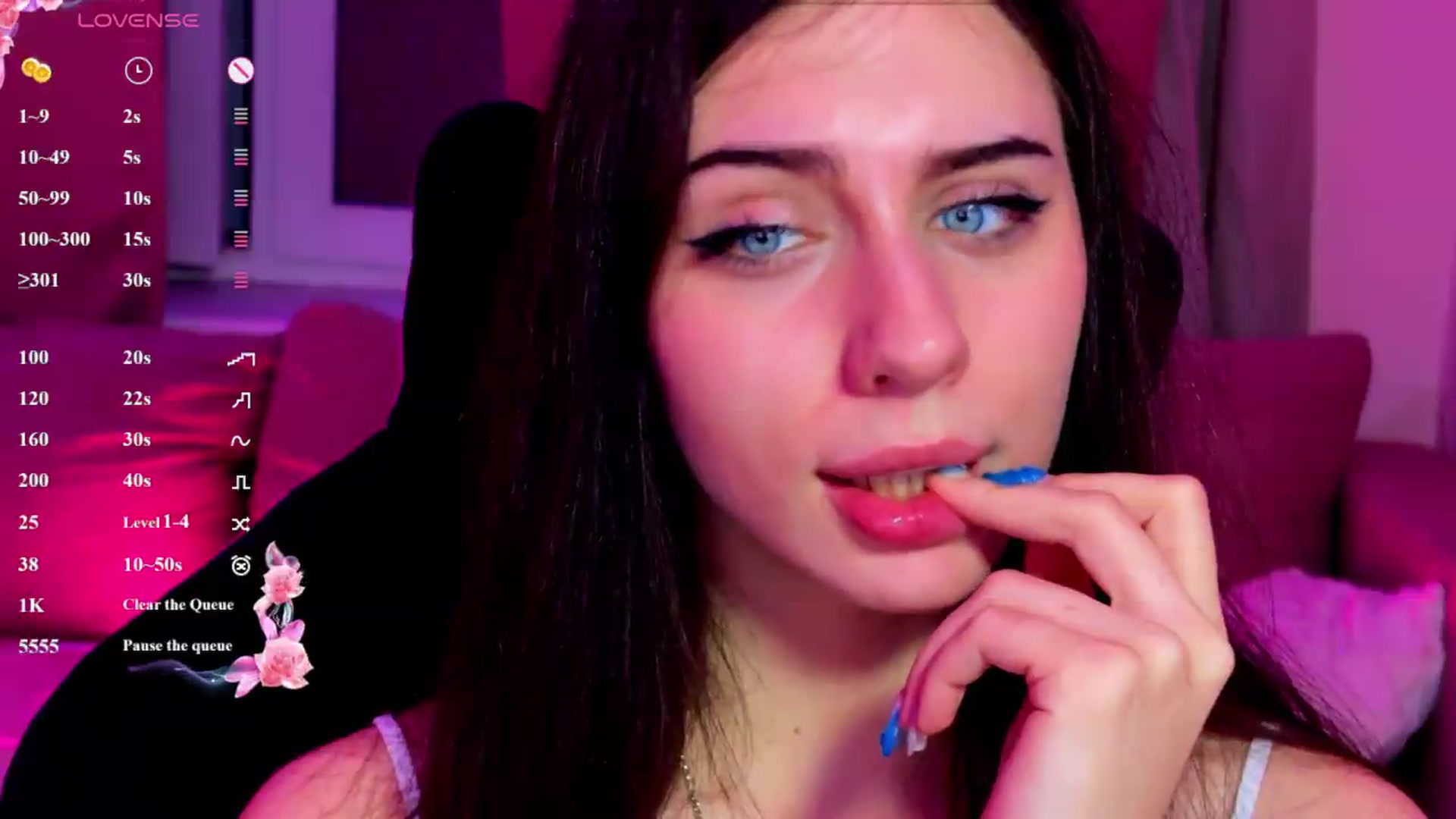 Gallery image thumbnail from Sweet_Luna's myfreecams stream on, 07/06/2026, 24:50 image 12 of 20
