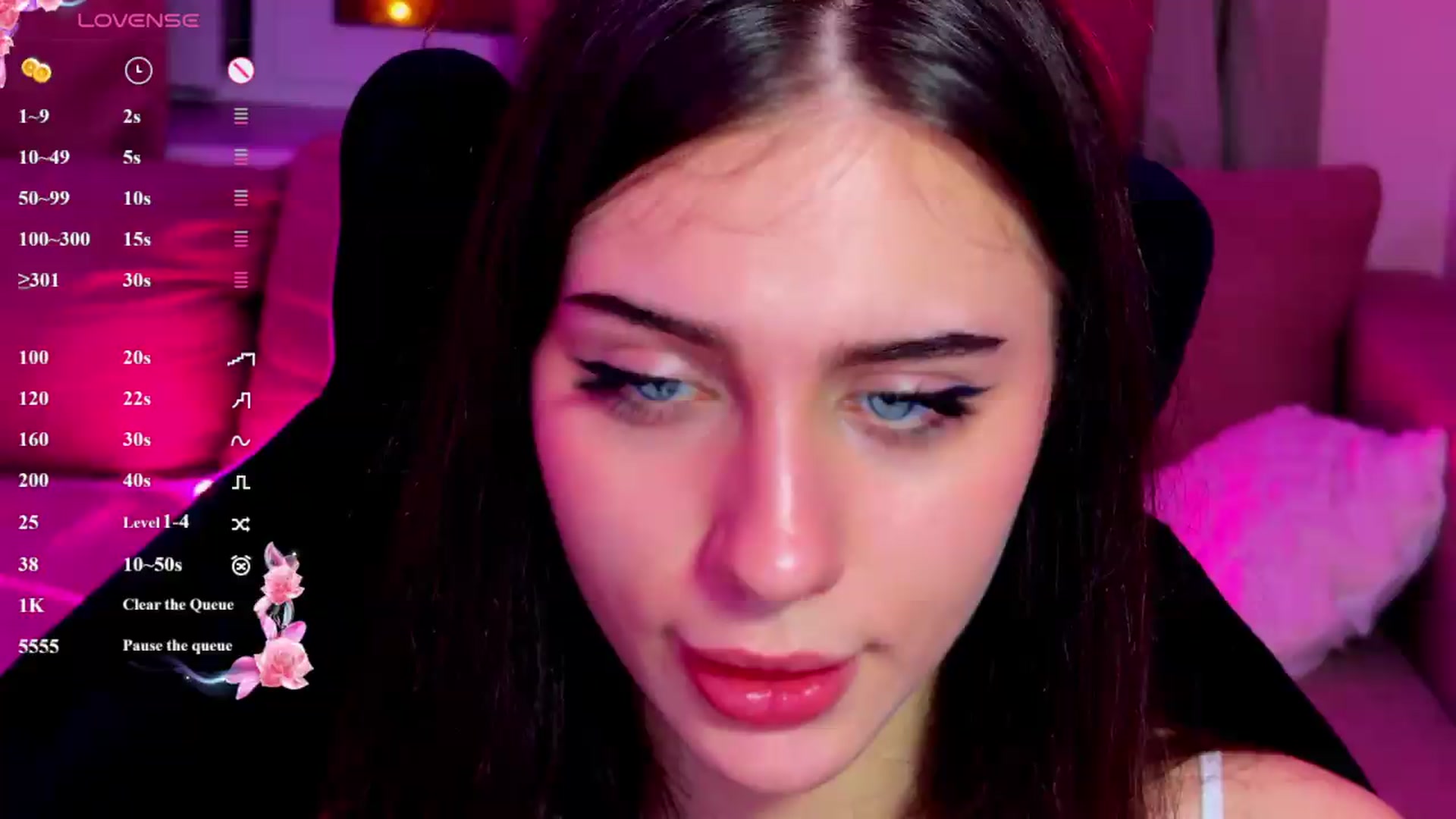 Gallery image thumbnail from Sweet_Luna's myfreecams stream on, 07/06/2026, 24:50 image 2 of 20