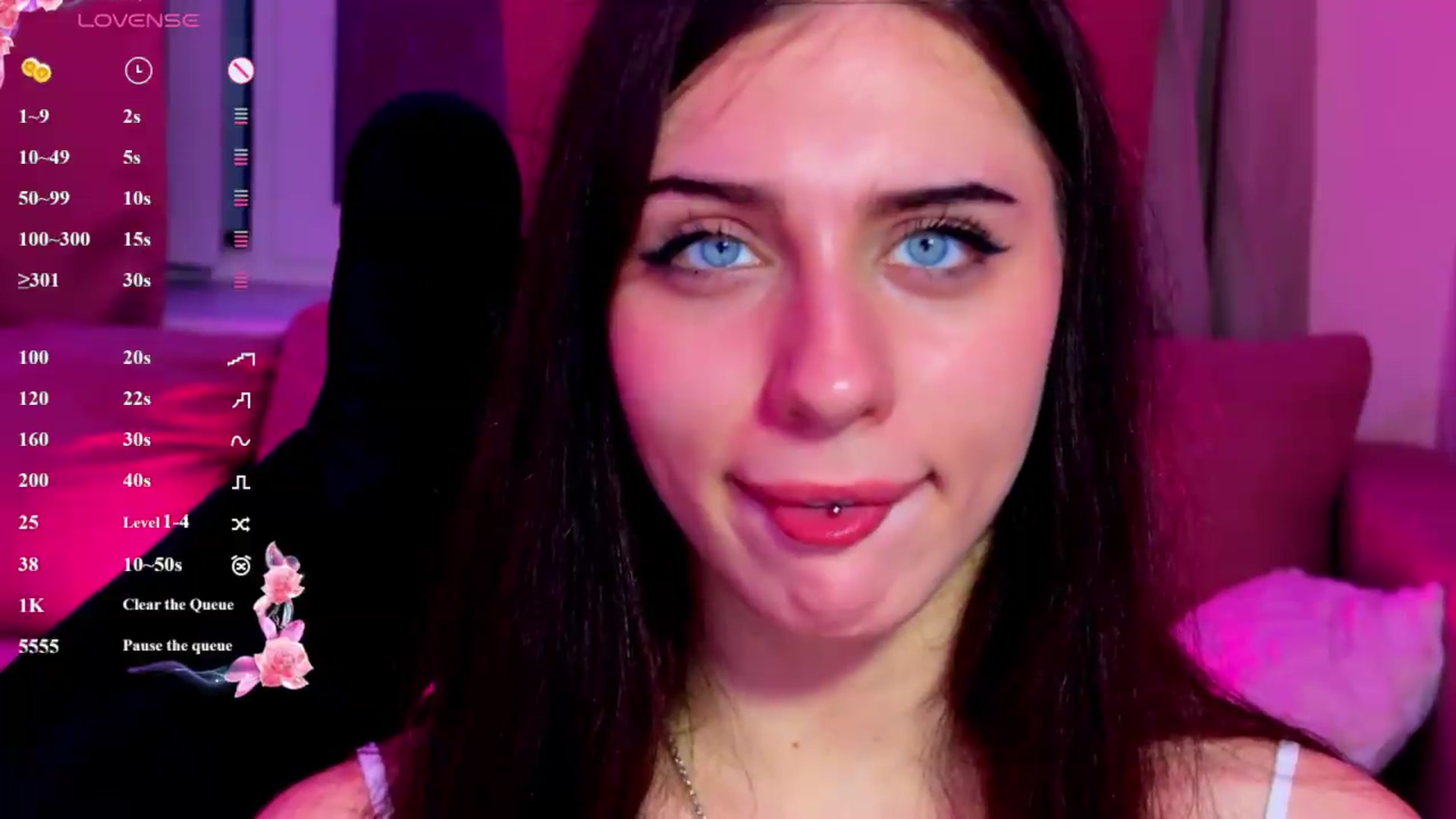Gallery image thumbnail from Sweet_Luna's myfreecams stream on, 07/06/2026, 24:50 image 16 of 20