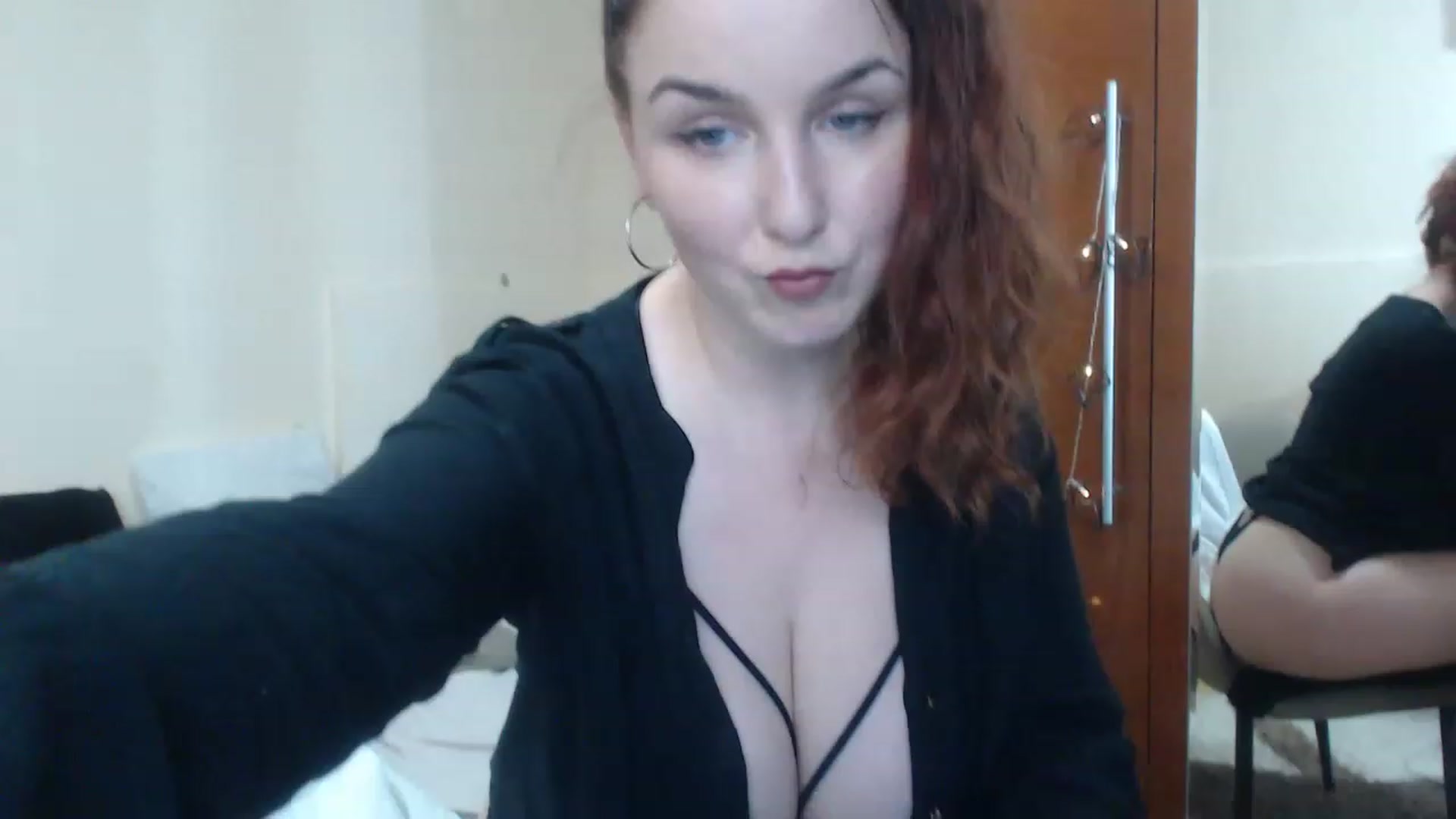 Gallery image thumbnail from Sweet_Maddy's myfreecams stream on, 11/15/2022, 16:59 image 5 of 20