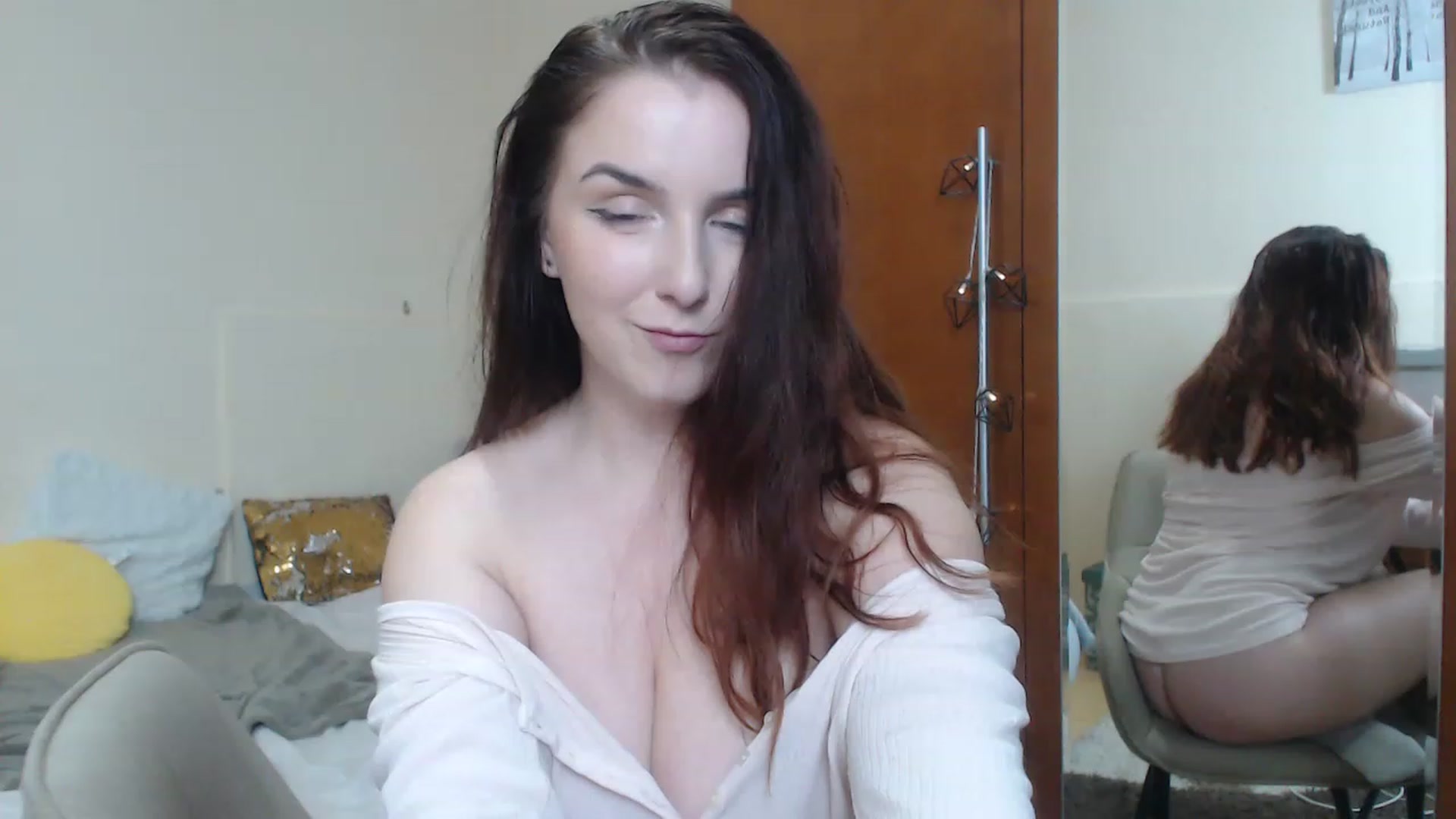 Gallery image thumbnail from Sweet_Maddy's myfreecams stream on, 11/18/2022, 22:24 image 13 of 20