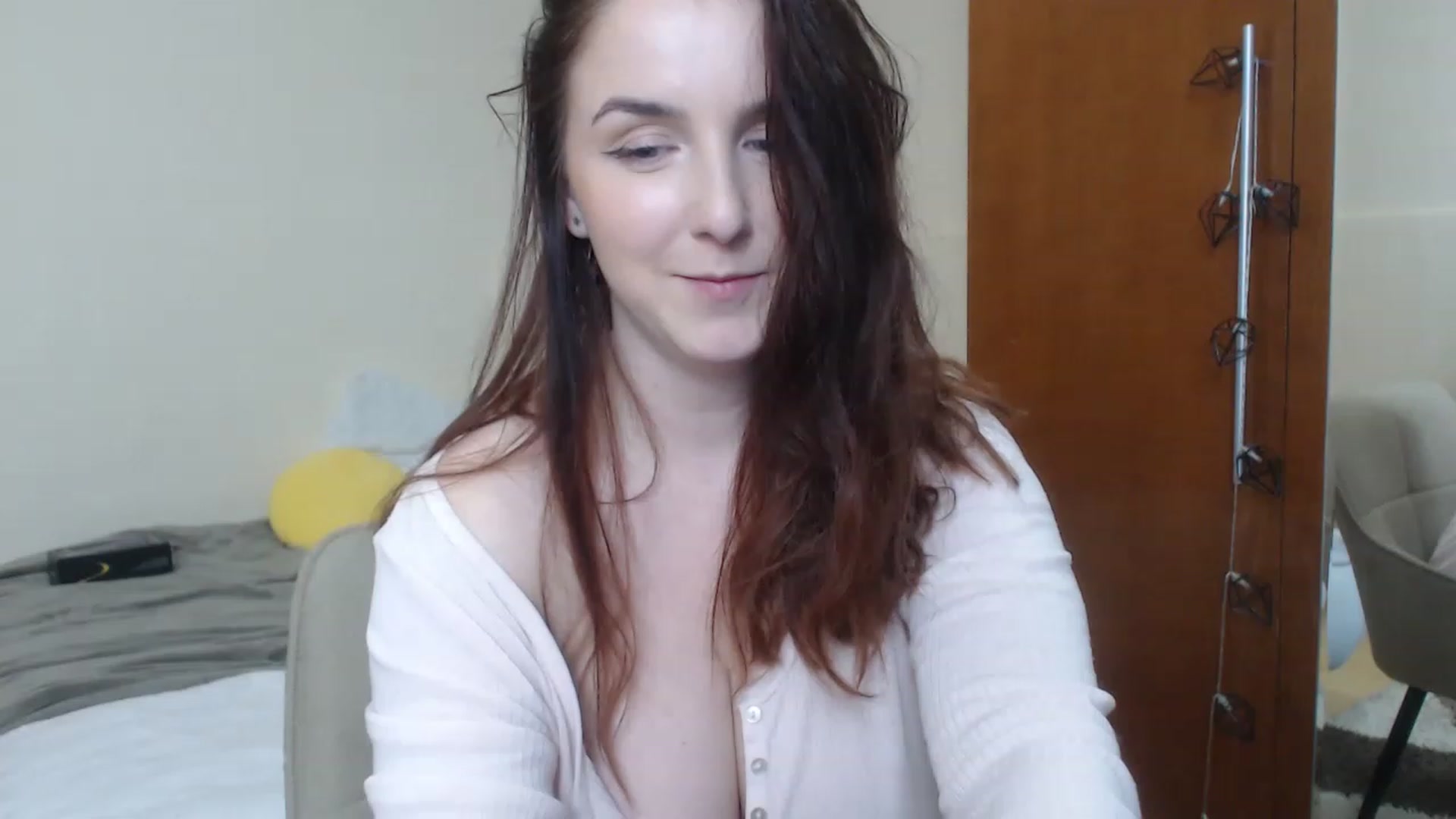 Gallery image thumbnail from Sweet_Maddy's myfreecams stream on, 11/19/2022, 24:02 image 19 of 20