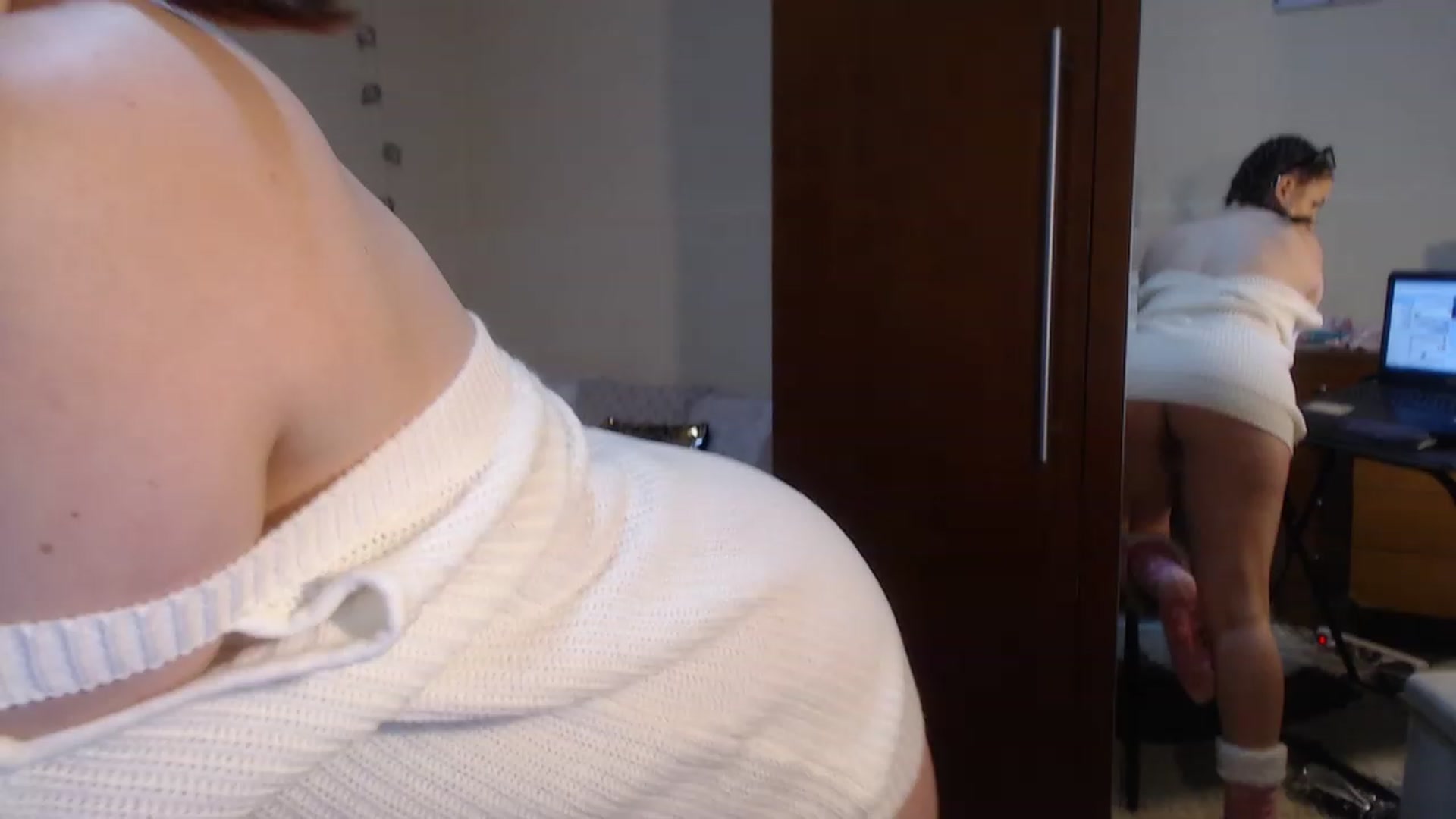 Gallery image thumbnail from Sweet_Maddy's myfreecams stream on, 02/13/2023, 18:15 image 6 of 20