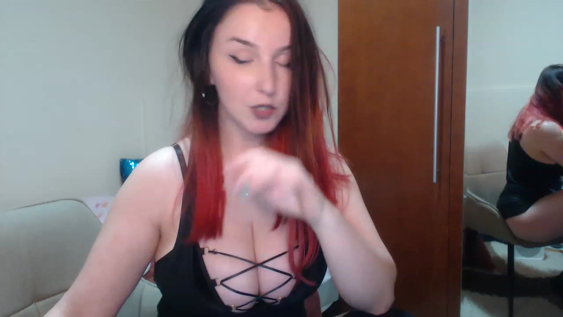 Gallery image thumbnail from Sweet_Maddy's myfreecams stream on, 03/12/2023, 22:02 image 4 of 20