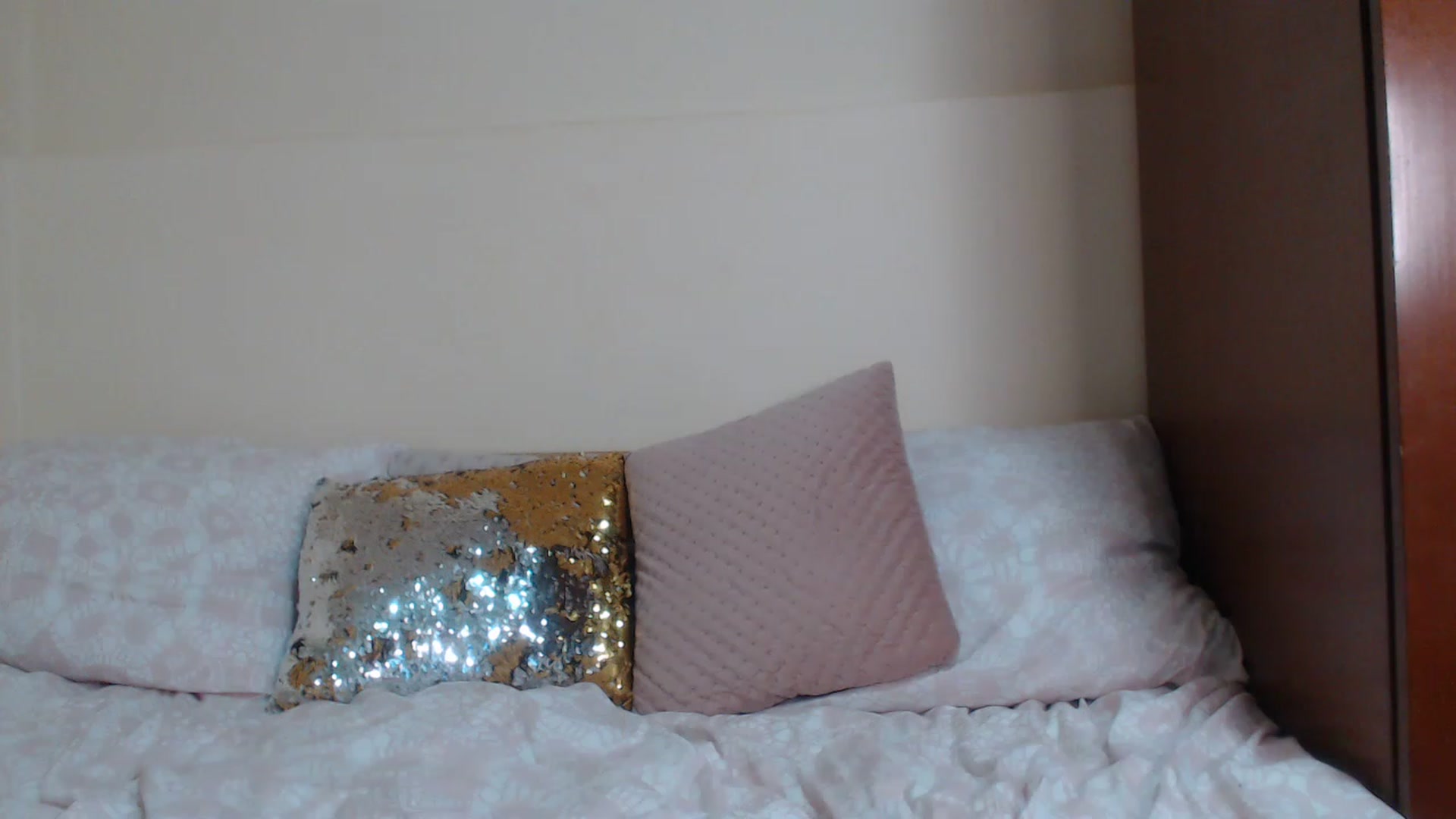 Gallery image thumbnail from Sweet_Maddy's myfreecams stream on, 03/26/2023, 19:58 image 3 of 20