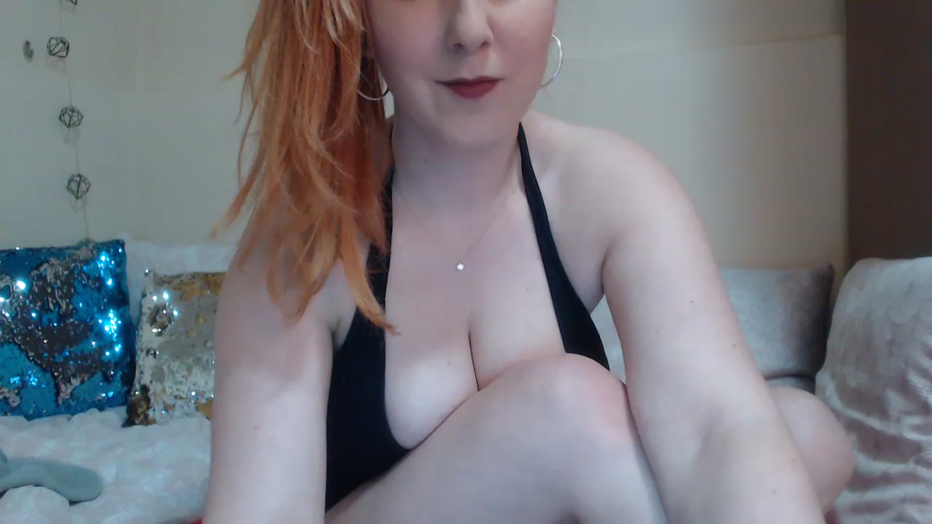 Gallery image thumbnail from Sweet_Maddy's myfreecams stream on, 03/26/2023, 21:05 image 16 of 20