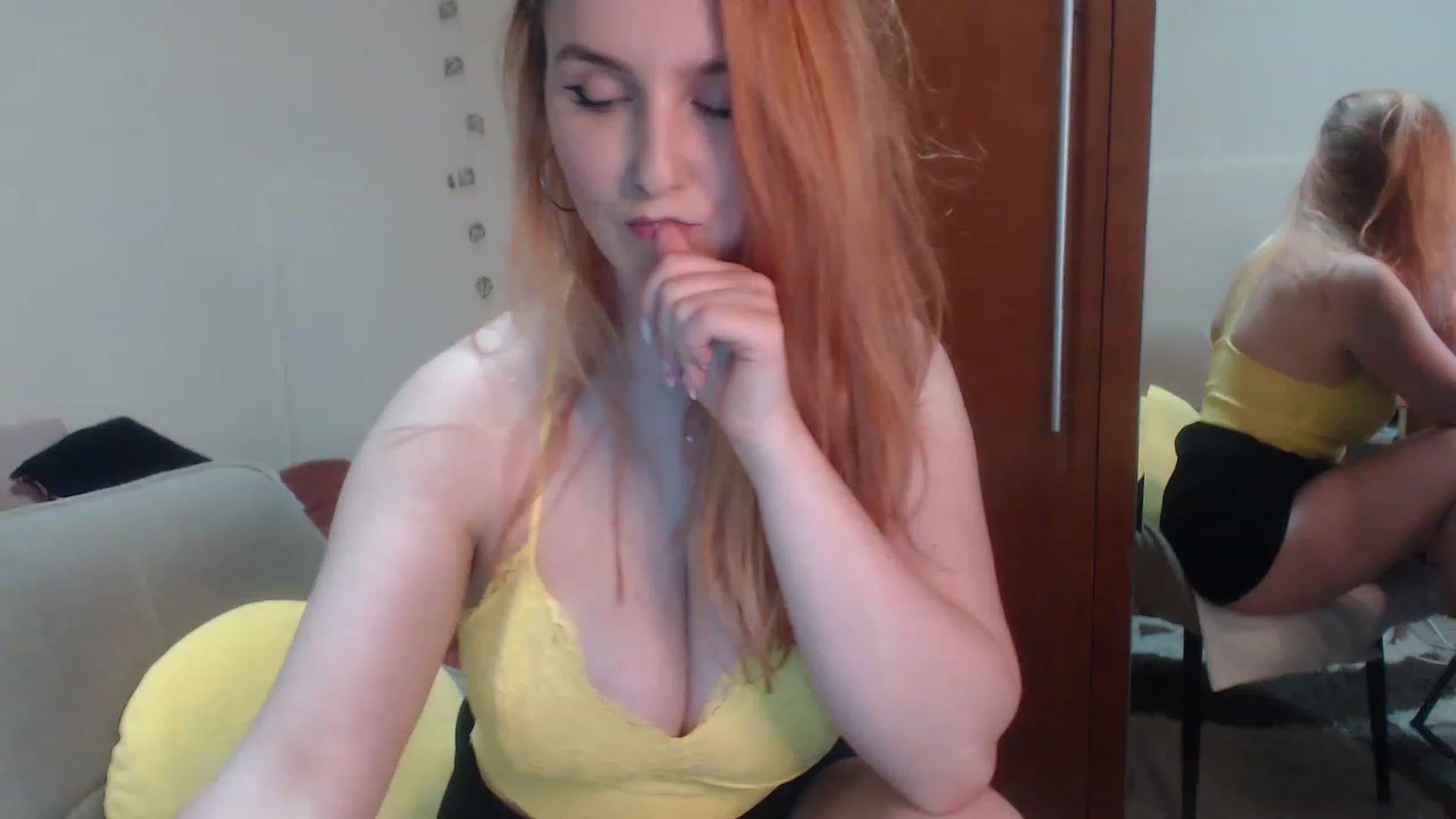 Gallery image thumbnail from Sweet_Maddy's myfreecams stream on, 06/11/2023, 22:17 image 16 of 20