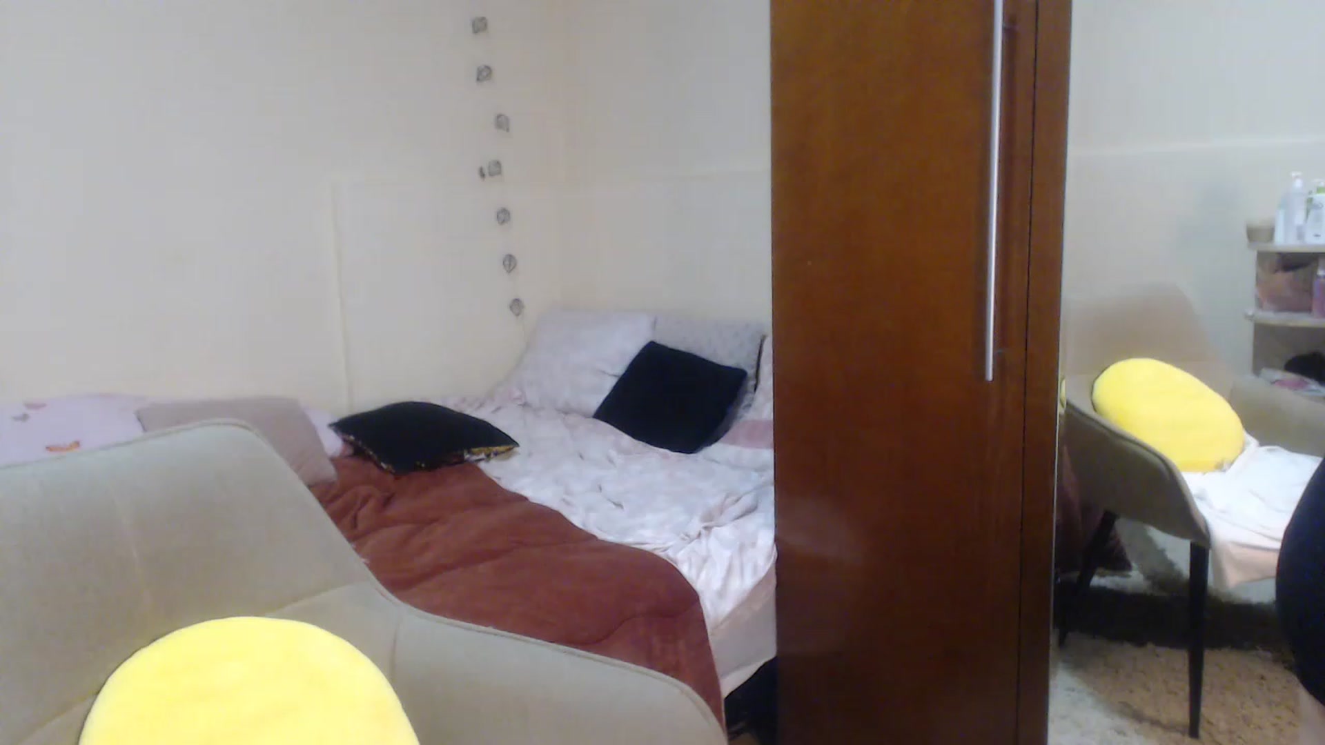 Gallery image thumbnail from Sweet_Maddy's myfreecams stream on, 06/13/2023, 16:53 image 1 of 20