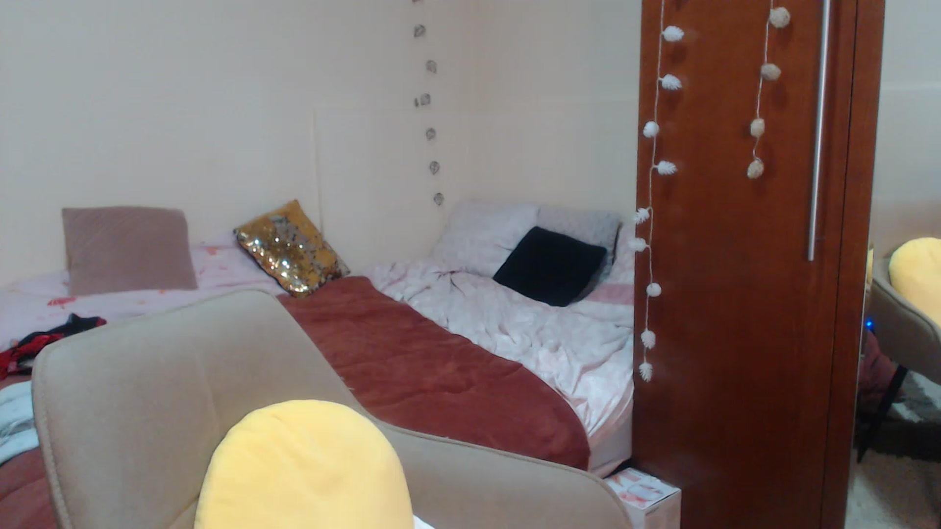 Gallery image thumbnail from Sweet_Maddy's myfreecams stream on, 06/21/2023, 22:29 image 15 of 20