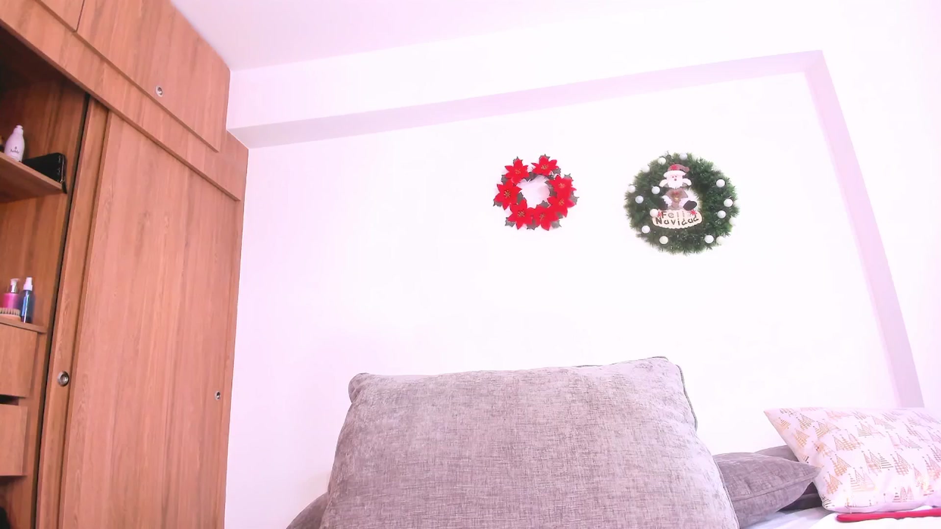 Gallery image thumbnail from Sweet_Oxdra's myfreecams stream on, 12/13/2025, 18:24 image 18 of 20