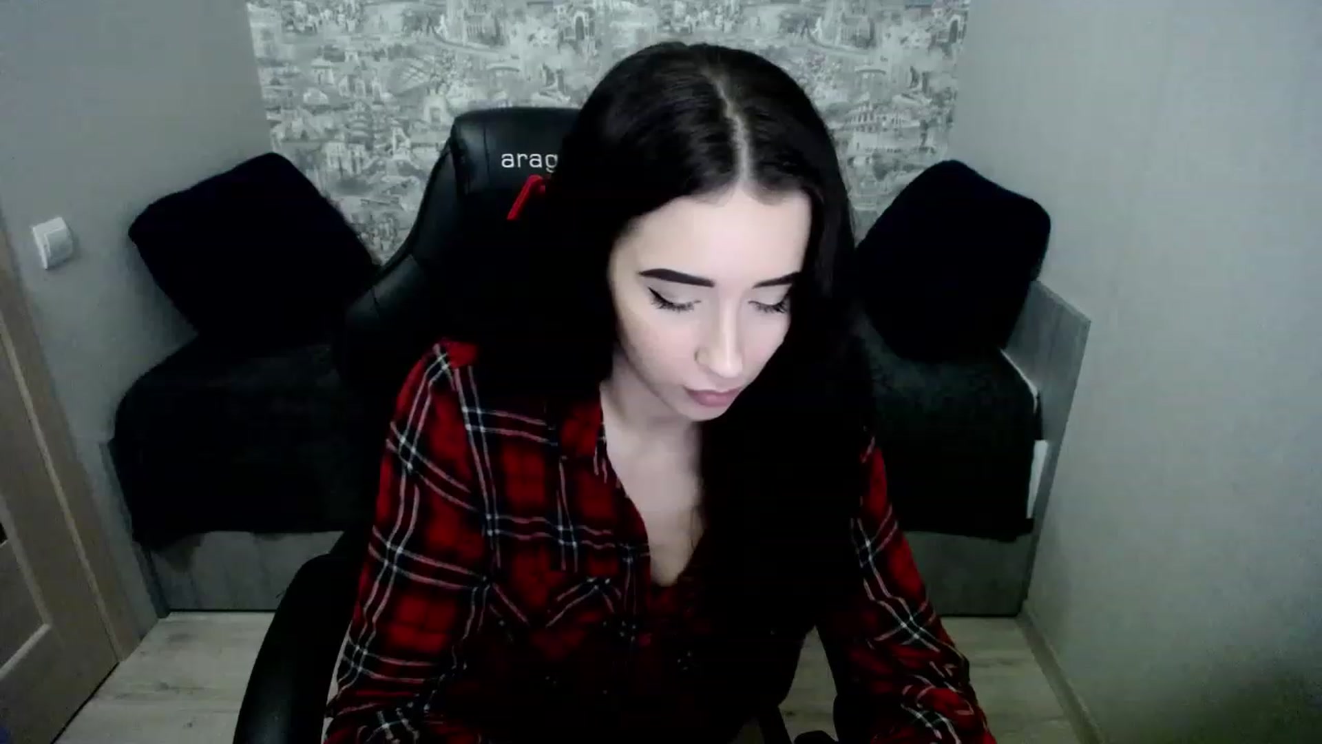 Gallery image thumbnail from Sweet_Sasha_'s myfreecams stream on, 11/17/2022, 23:02 image 20 of 20
