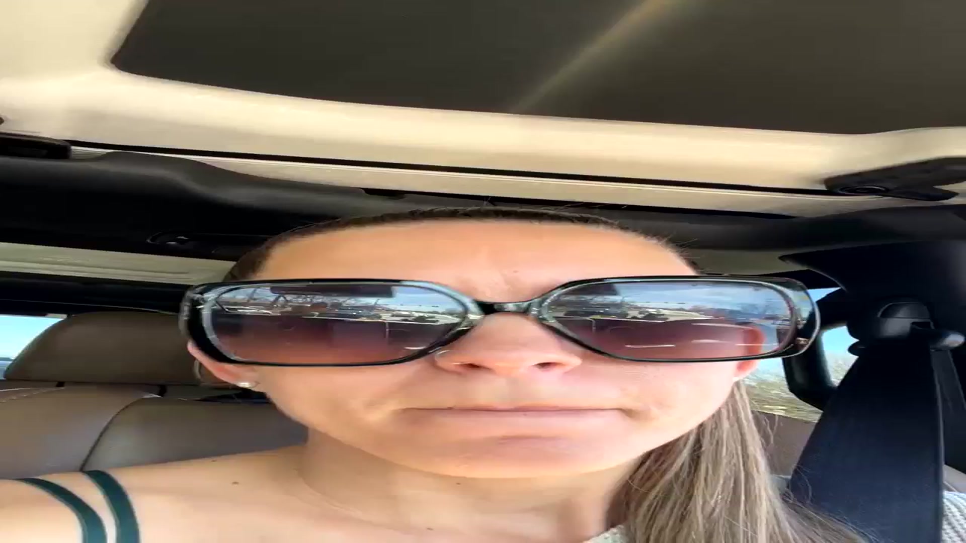 Gallery image thumbnail from Sweet_Silvie's myfreecams stream on, 01/29/2024, 18:55 image 14 of 20