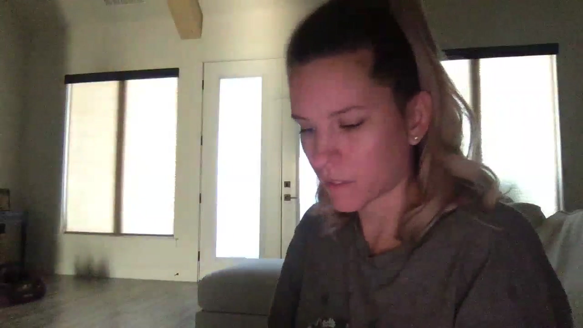 Gallery image thumbnail from Sweet_Silvie's myfreecams stream on, 02/06/2024, 15:10 image 18 of 20