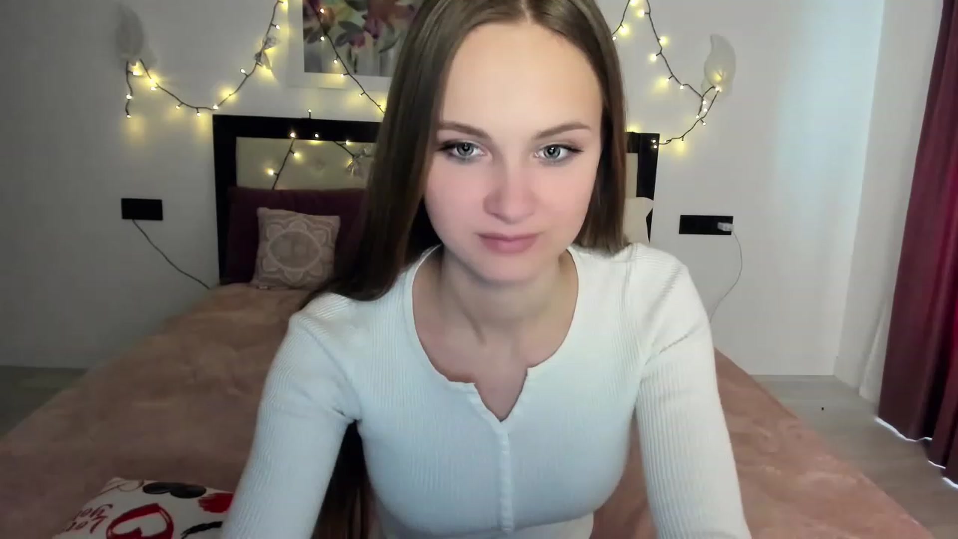 Gallery image thumbnail from Sweet_Sirena's myfreecams stream on, 04/06/2023, 09:53 image 1 of 20