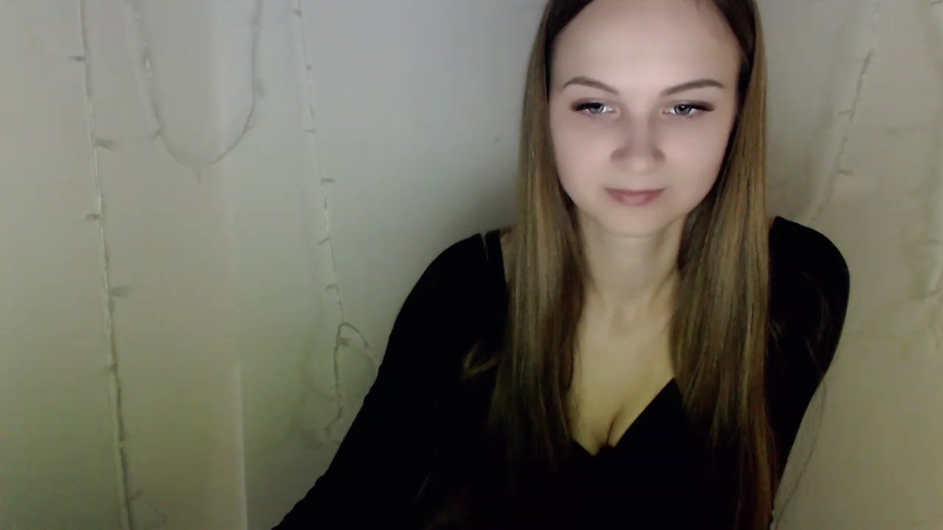 Gallery image thumbnail from Sweet_Sirena's myfreecams stream on, 04/14/2023, 10:30 image 19 of 20