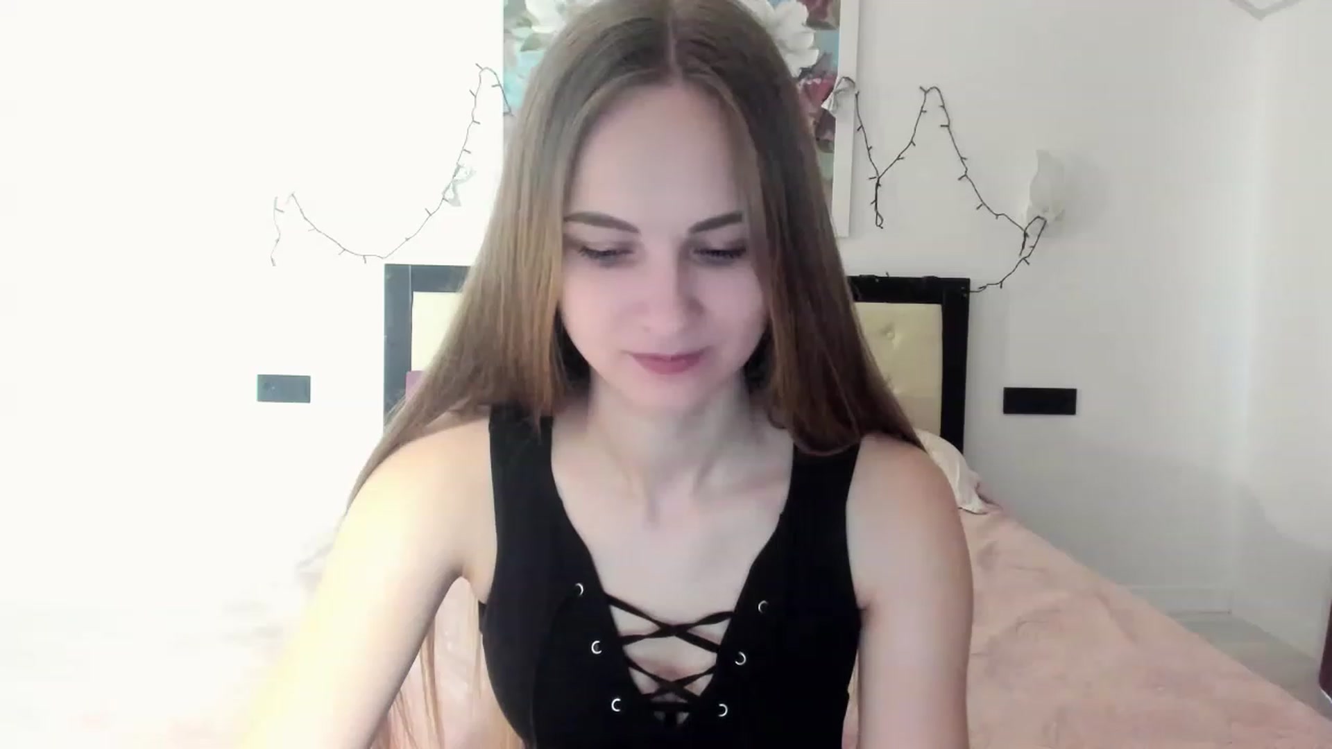 Gallery image thumbnail from Sweet_Sirena's myfreecams stream on, 04/17/2023, 07:16 image 12 of 20
