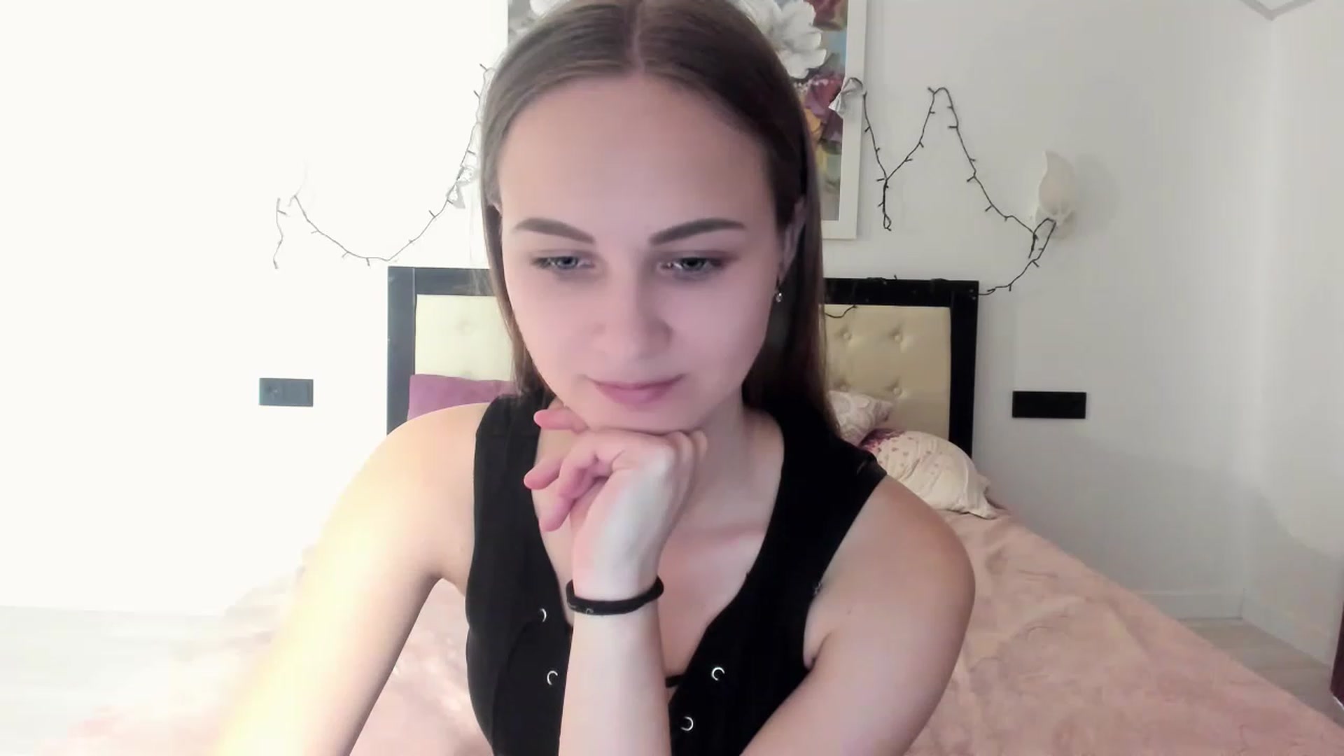 Gallery image thumbnail from Sweet_Sirena's myfreecams stream on, 04/17/2023, 07:16 image 15 of 20