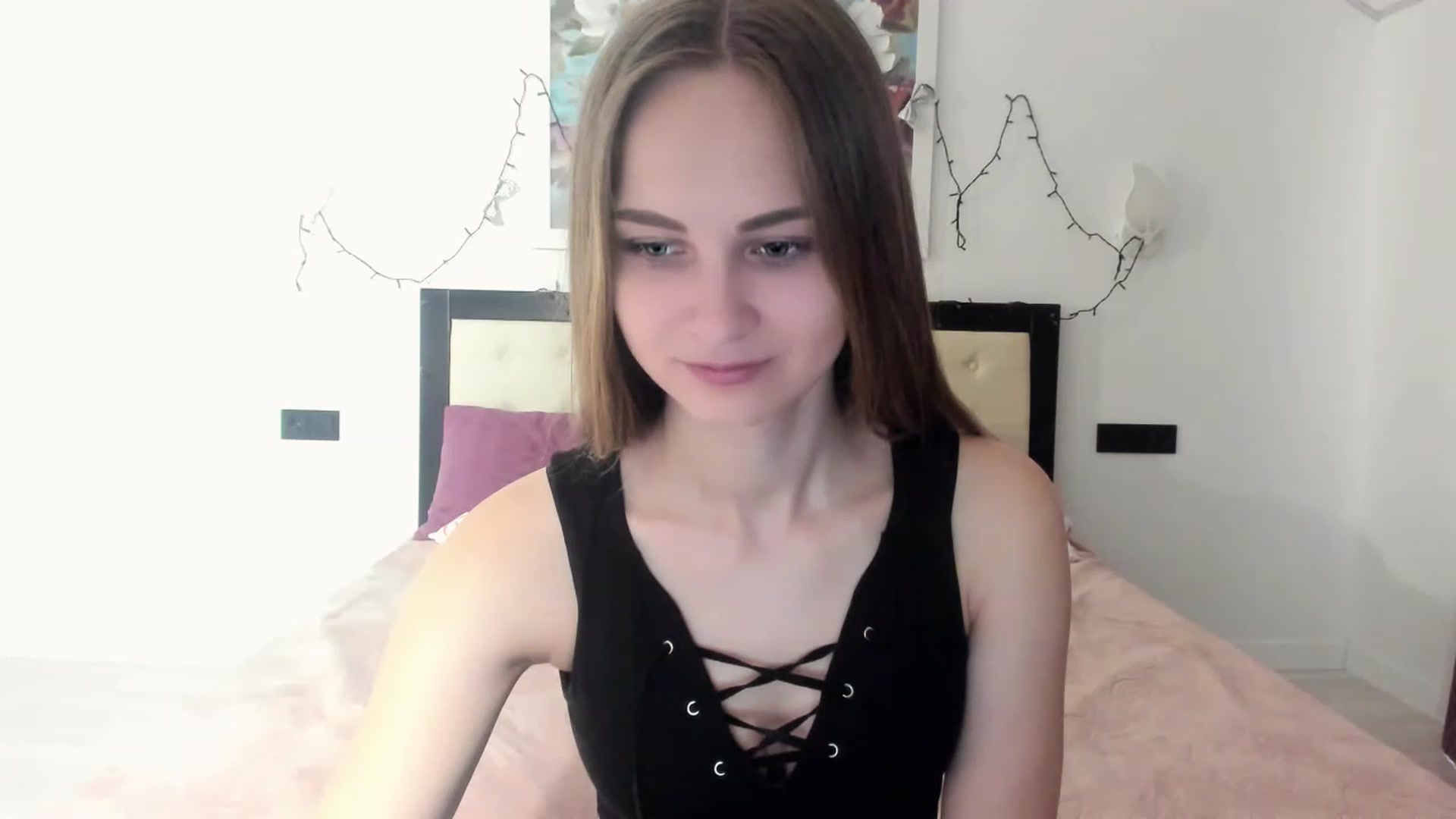 Gallery image thumbnail from Sweet_Sirena's myfreecams stream on, 04/17/2023, 07:16 image 6 of 20