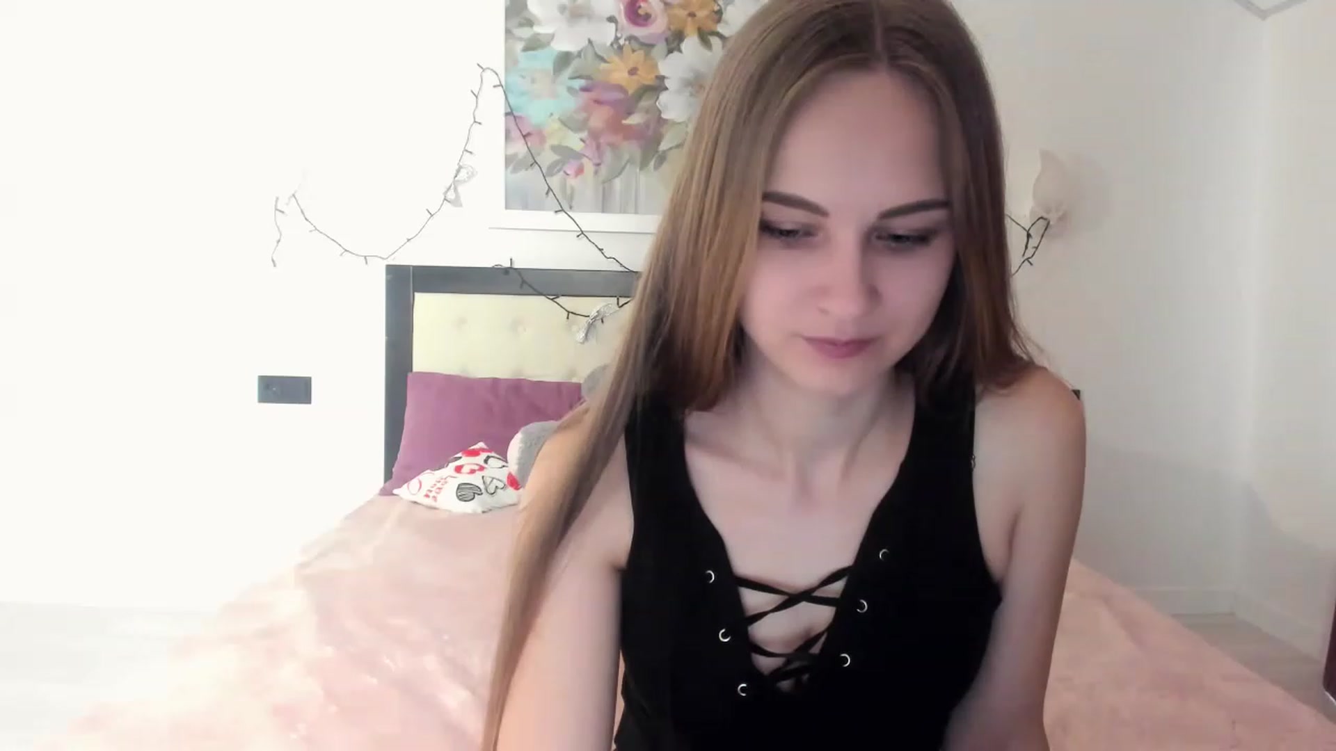 Gallery image thumbnail from Sweet_Sirena's myfreecams stream on, 04/17/2023, 07:16 image 13 of 20