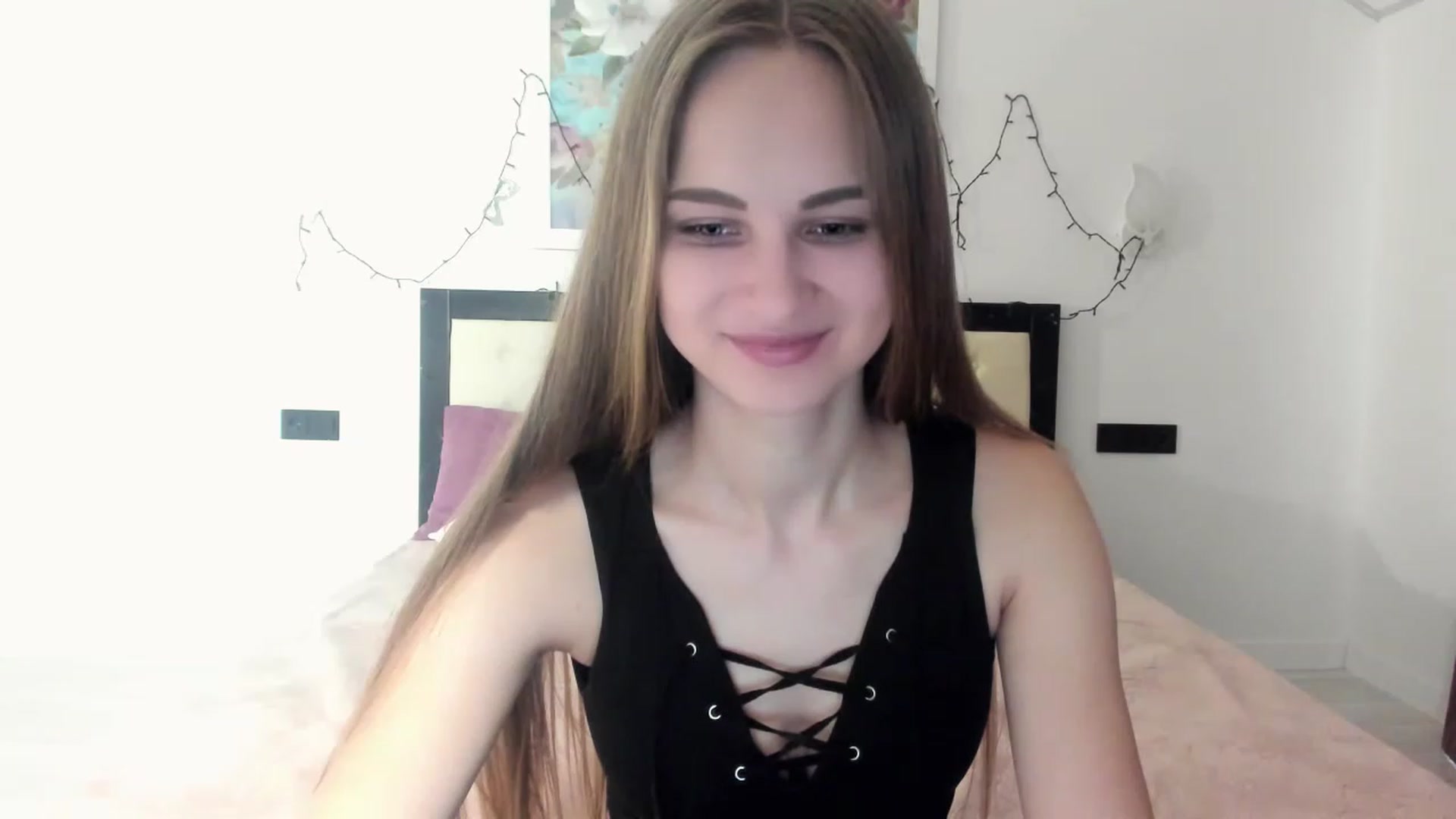 Gallery image thumbnail from Sweet_Sirena's myfreecams stream on, 04/17/2023, 07:16 image 5 of 20