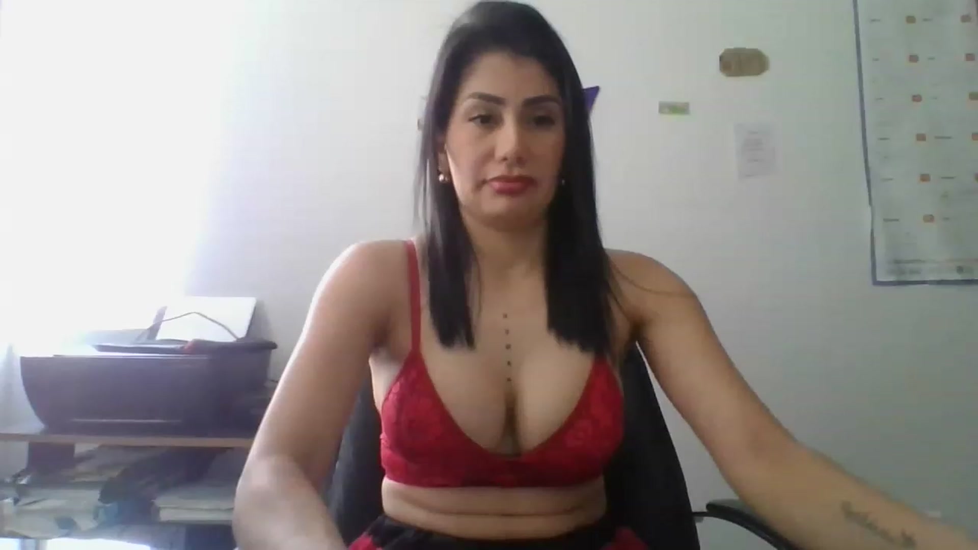Gallery image thumbnail from Sweet_Sophie's myfreecams stream on, 12/24/2022, 17:27 image 11 of 20