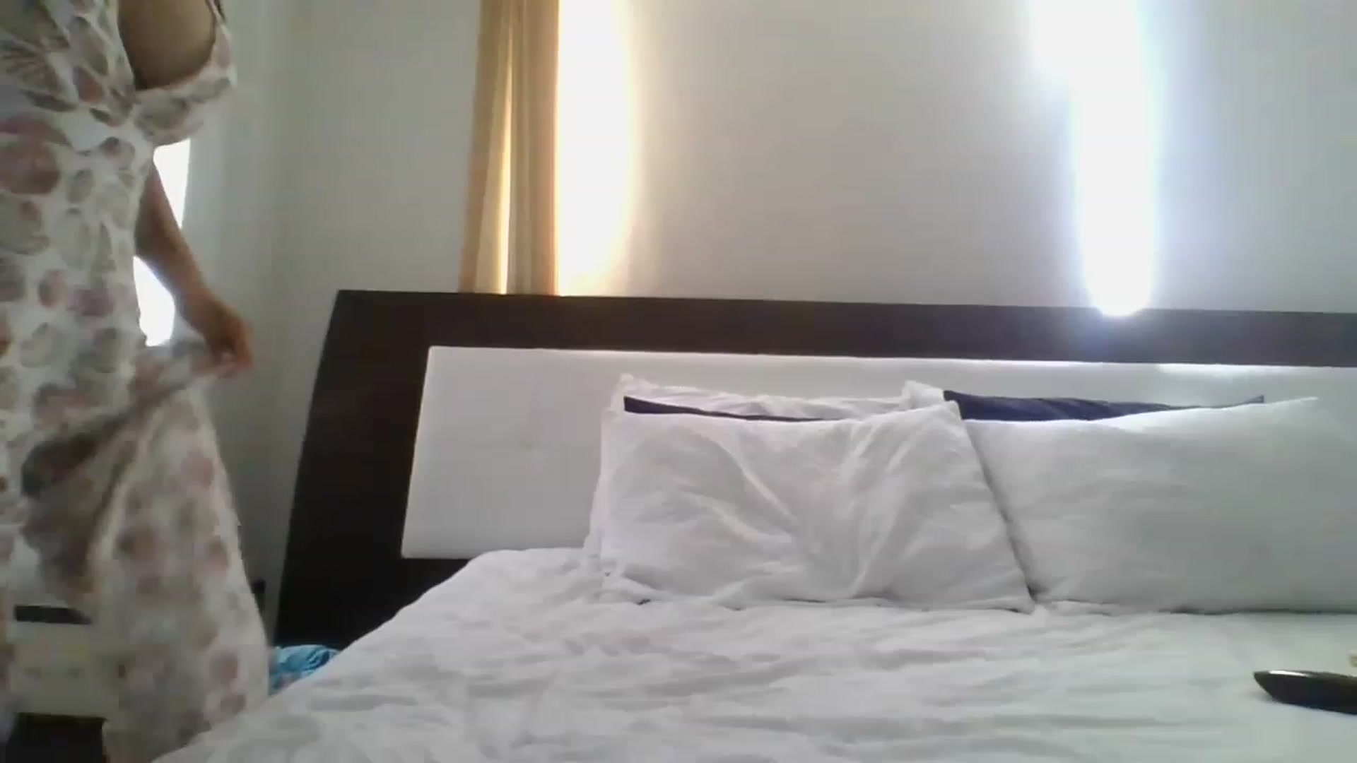 Gallery image thumbnail from Sweet_Sophie's myfreecams stream on, 12/31/2022, 17:25 image 14 of 20