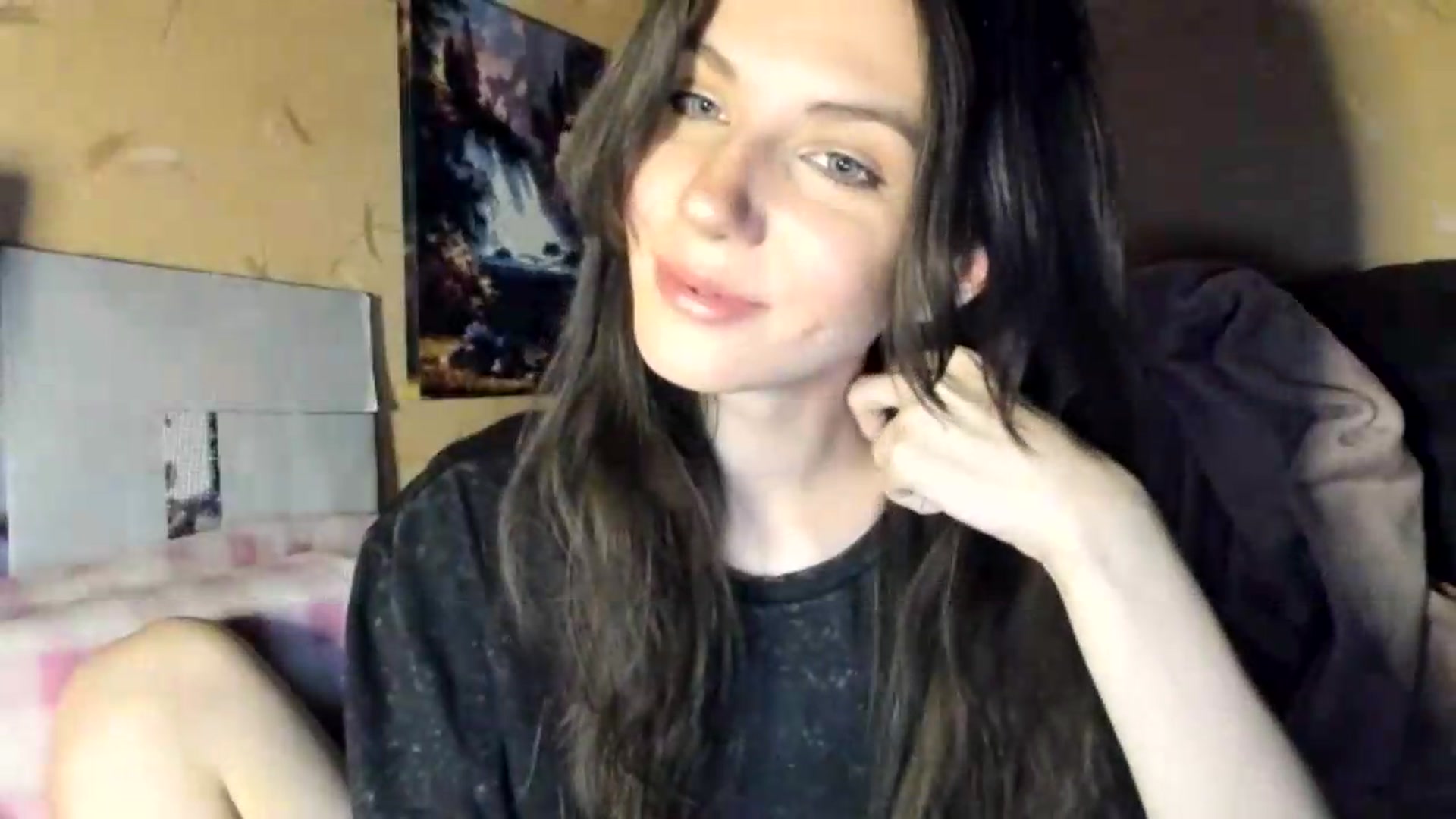 Gallery image thumbnail from Sweet_Temptation's myfreecams stream on, 07/09/2026, 19:18 image 14 of 20