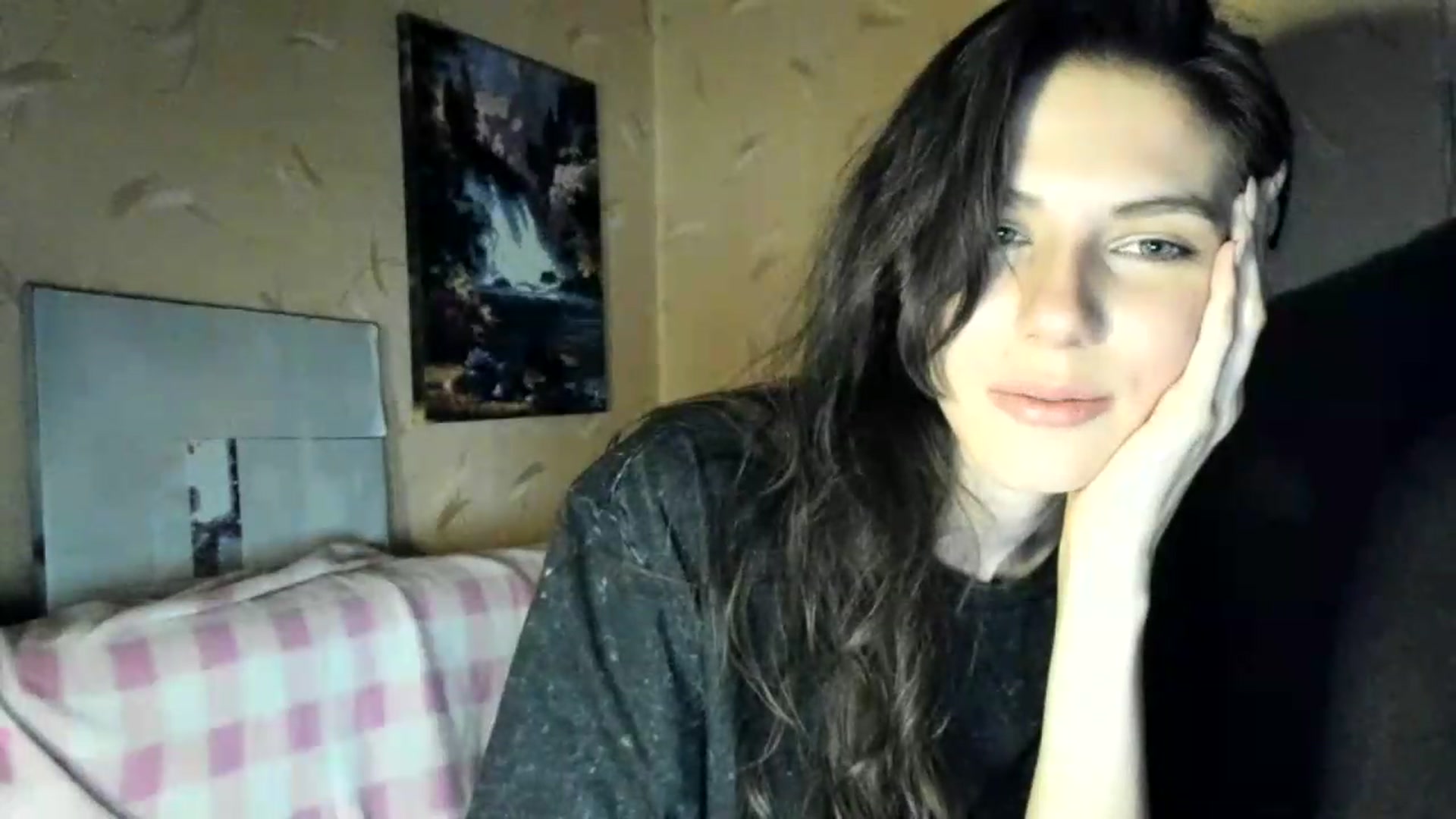 Gallery image thumbnail from Sweet_Temptation's myfreecams stream on, 07/09/2026, 23:39 image 15 of 20