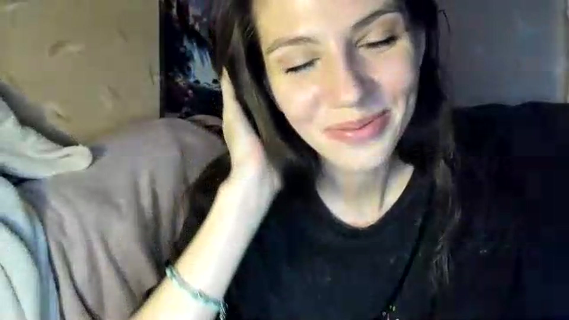Gallery image thumbnail from Sweet_Temptation's myfreecams stream on, 08/31/2026, 03:30 image 17 of 20
