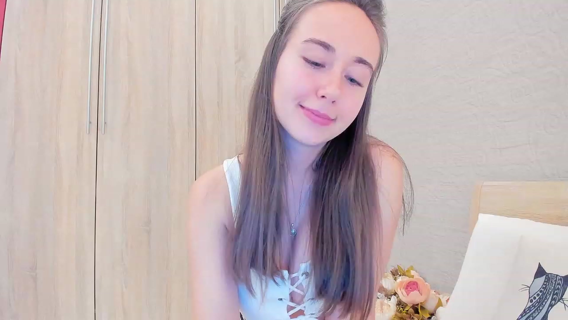 Gallery image thumbnail from Sweet_Tiff's myfreecams stream on, 11/16/2022, 19:27 image 15 of 20