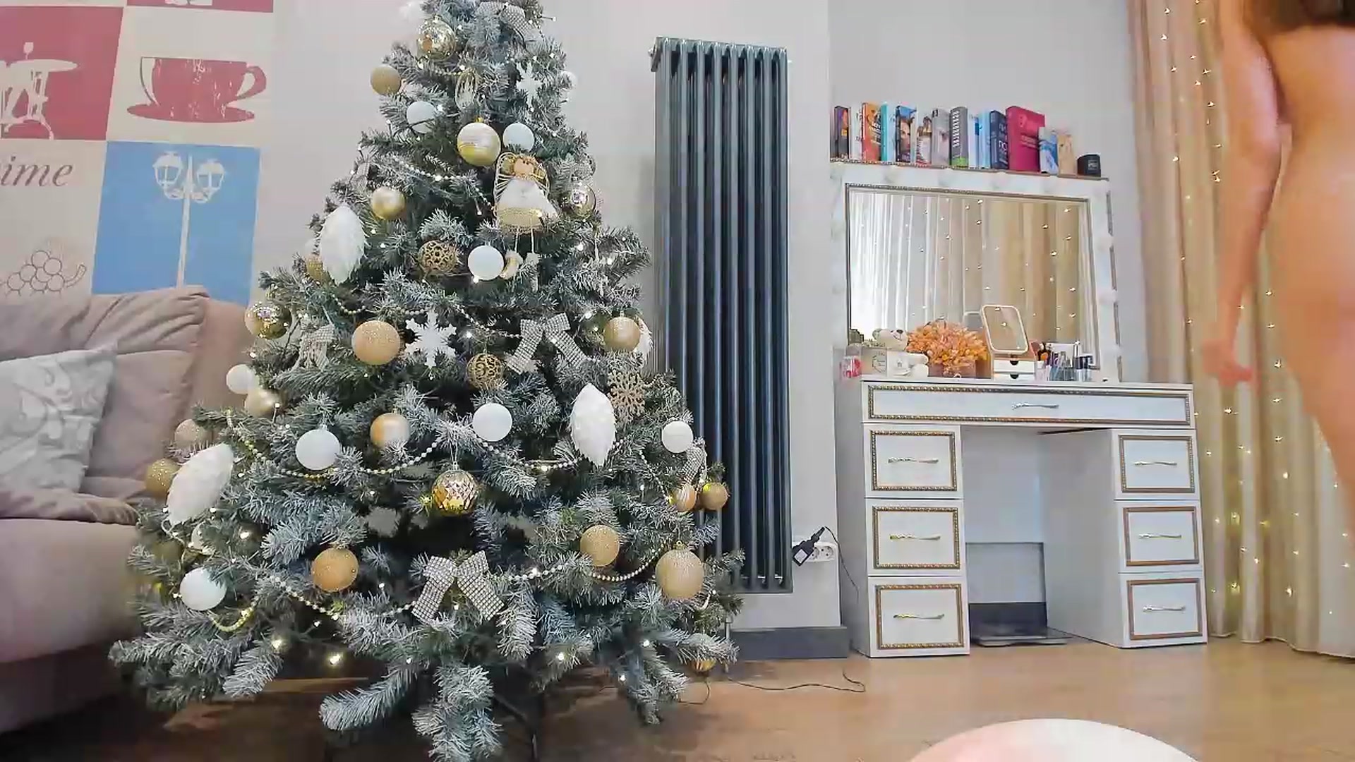 Gallery image thumbnail from Sweet_Tiff's myfreecams stream on, 12/22/2022, 17:57 image 14 of 20