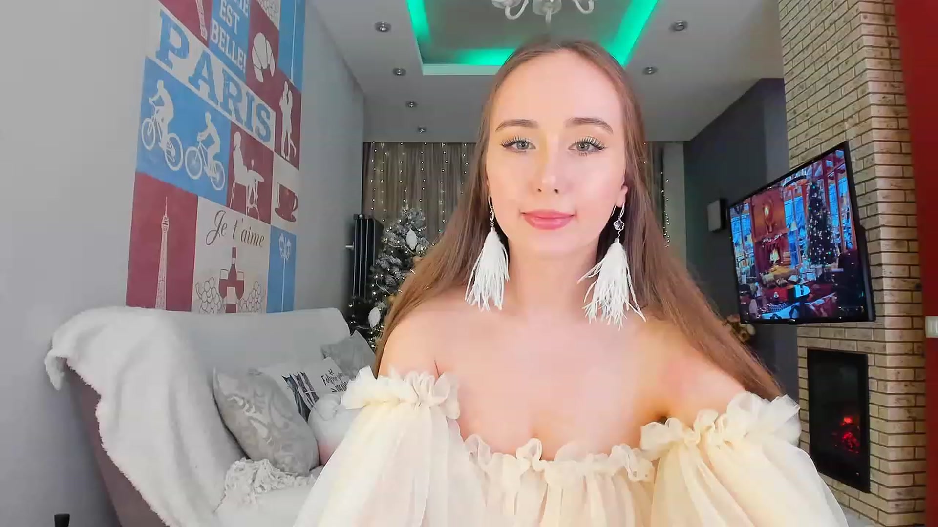 Gallery image thumbnail from Sweet_Tiff's myfreecams stream on, 12/24/2022, 18:31 image 12 of 20