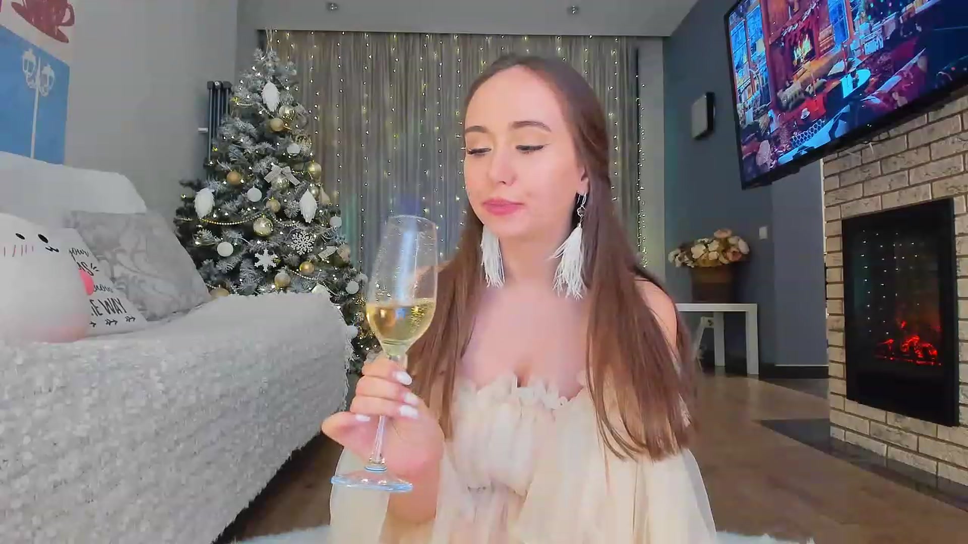 Gallery image thumbnail from Sweet_Tiff's myfreecams stream on, 12/24/2022, 19:20 image 19 of 20