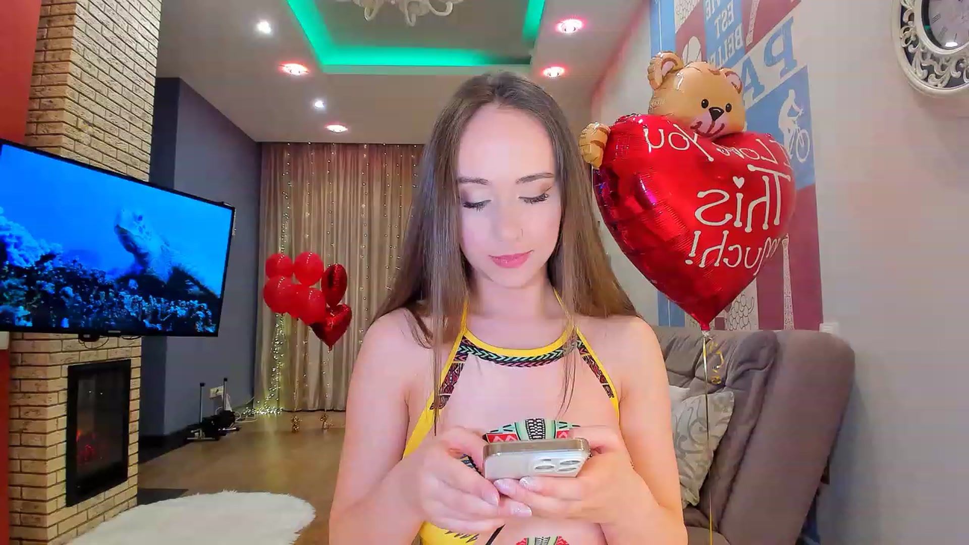 Gallery image thumbnail from Sweet_Tiff's myfreecams stream on, 02/15/2023, 18:22 image 1 of 20