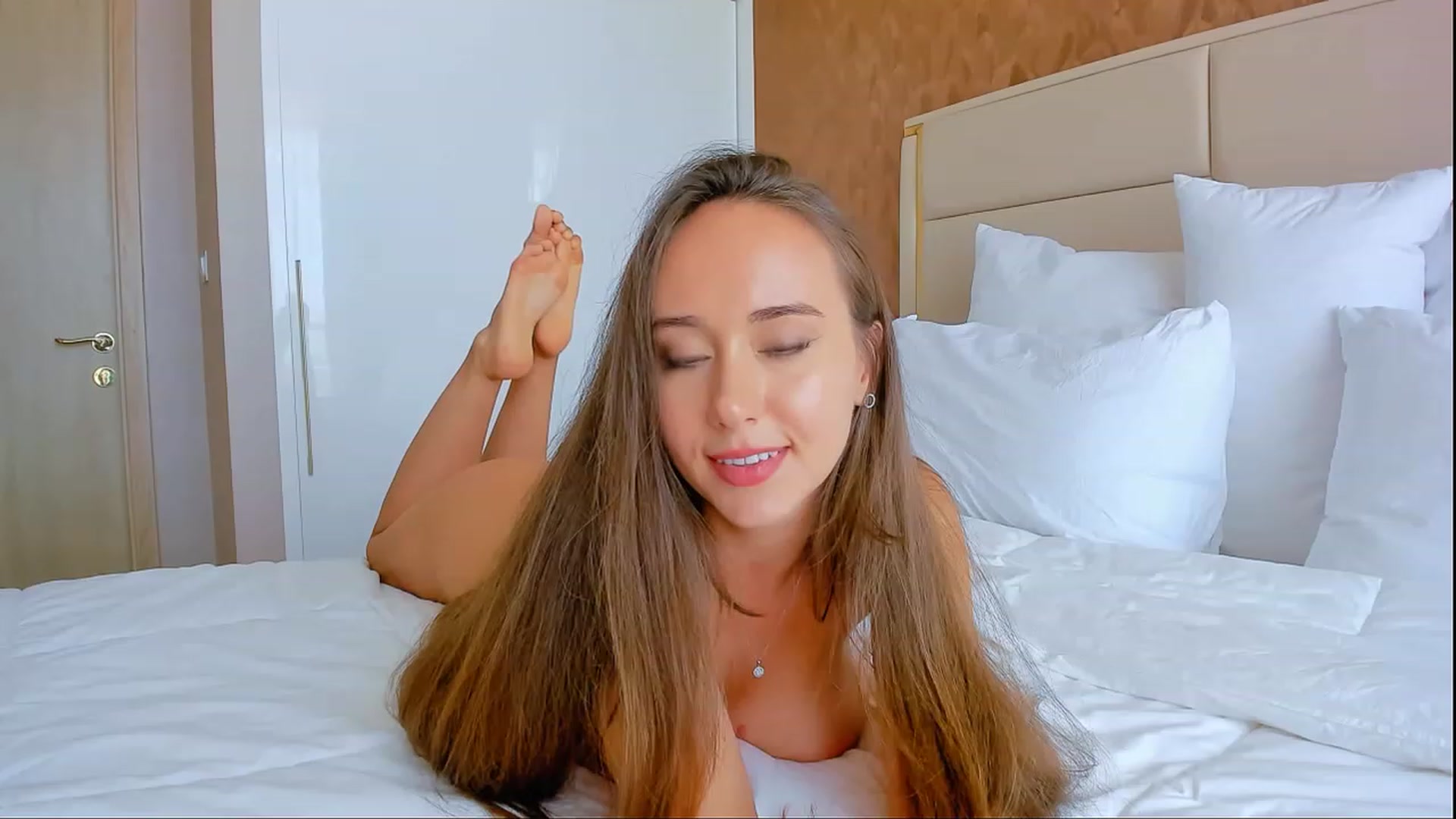 Gallery image thumbnail from Sweet_Tiff's myfreecams stream on, 09/13/2023, 04:53 image 13 of 20
