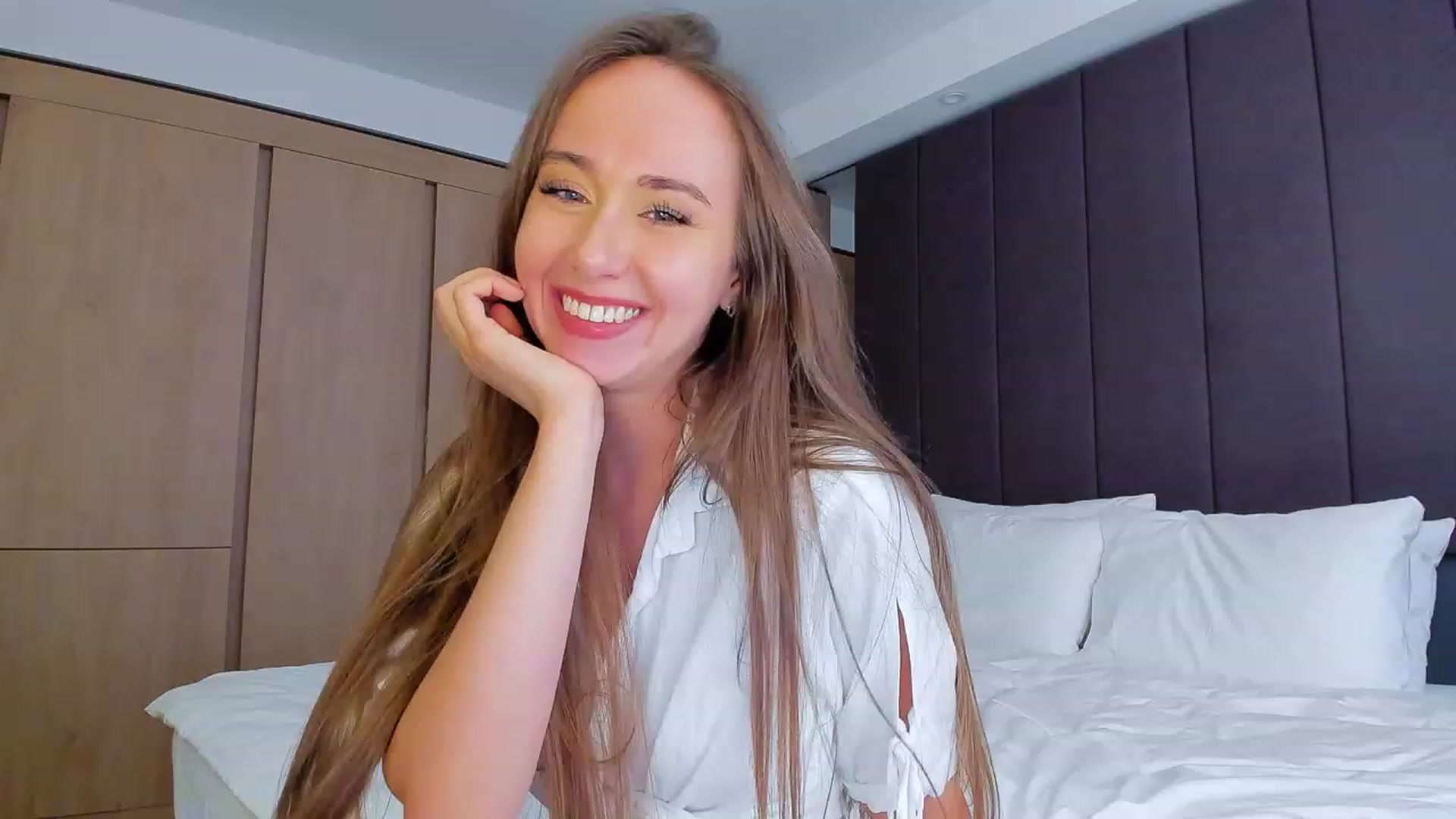 Gallery image thumbnail from Sweet_Tiff's myfreecams stream on, 10/25/2023, 17:56 image 5 of 20