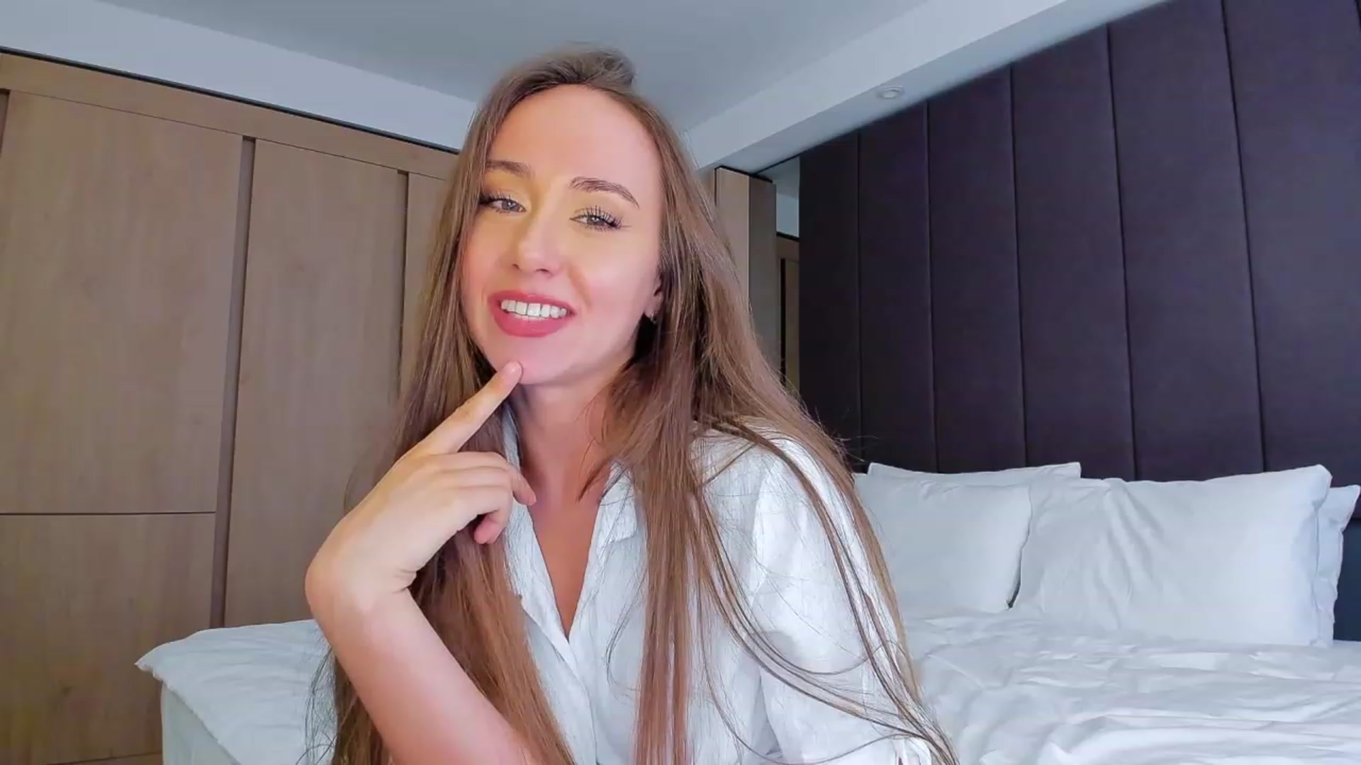 Gallery image thumbnail from Sweet_Tiff's myfreecams stream on, 10/25/2023, 17:56 image 10 of 20