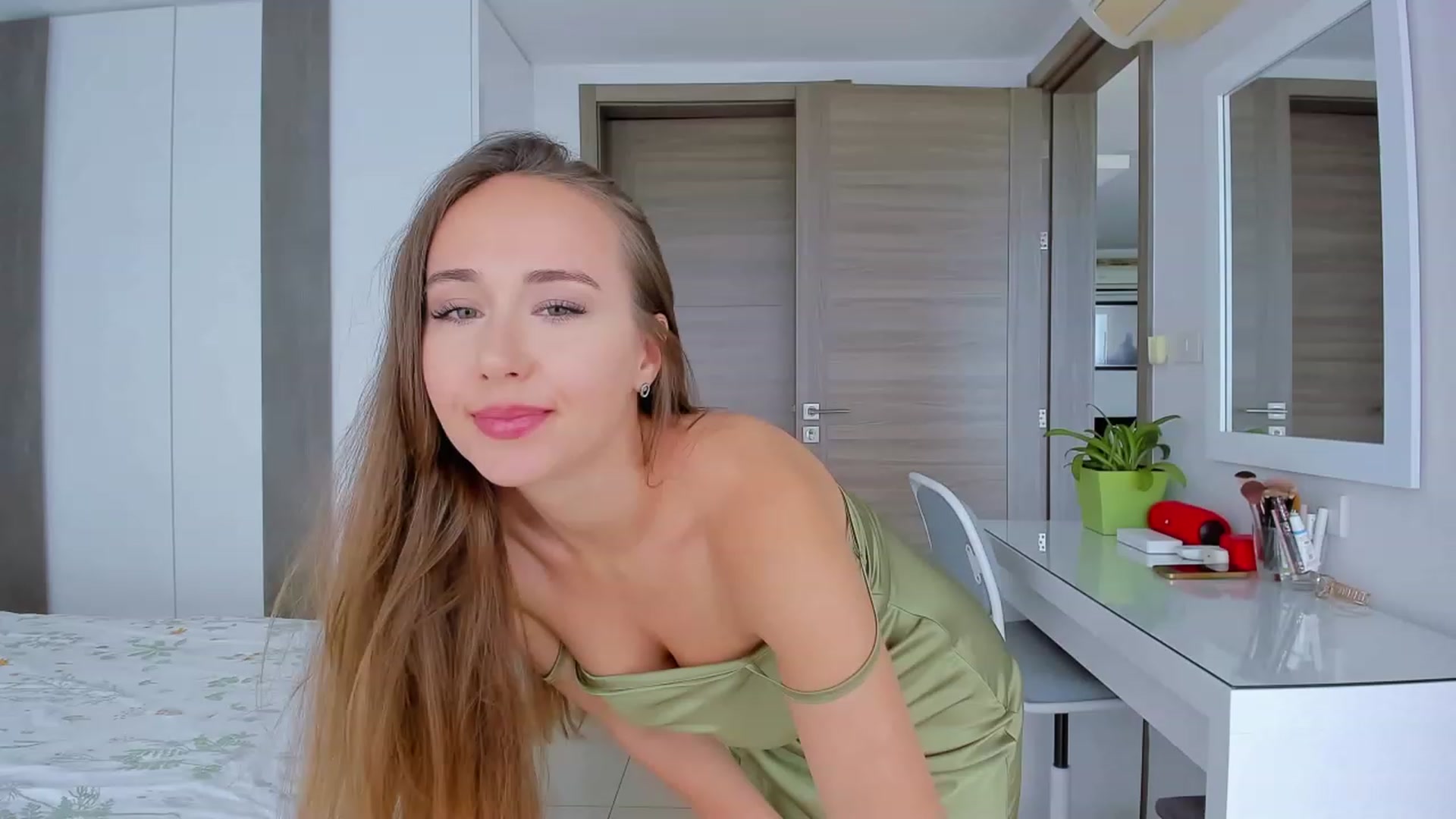 Gallery image thumbnail from Sweet_Tiff's myfreecams stream on, 02/23/2024, 03:00 image 3 of 20