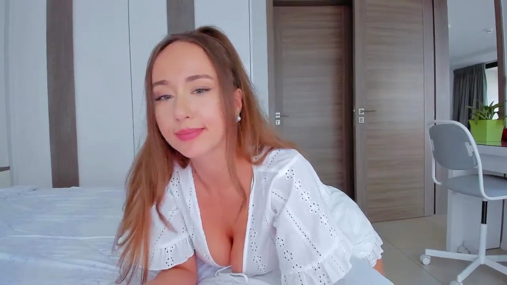 Gallery image thumbnail from Sweet_Tiff's myfreecams stream on, 02/25/2024, 11:30 image 14 of 20