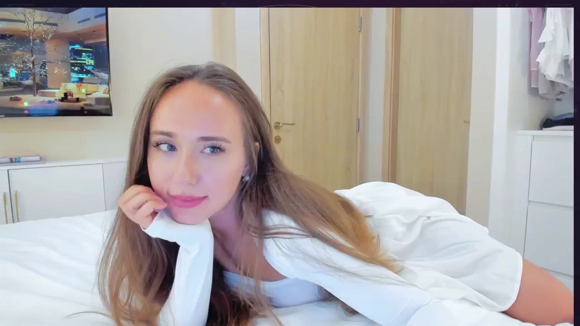 Gallery image thumbnail from Sweet_Tiff's myfreecams stream on, 04/22/2024, 15:21 image 9 of 20