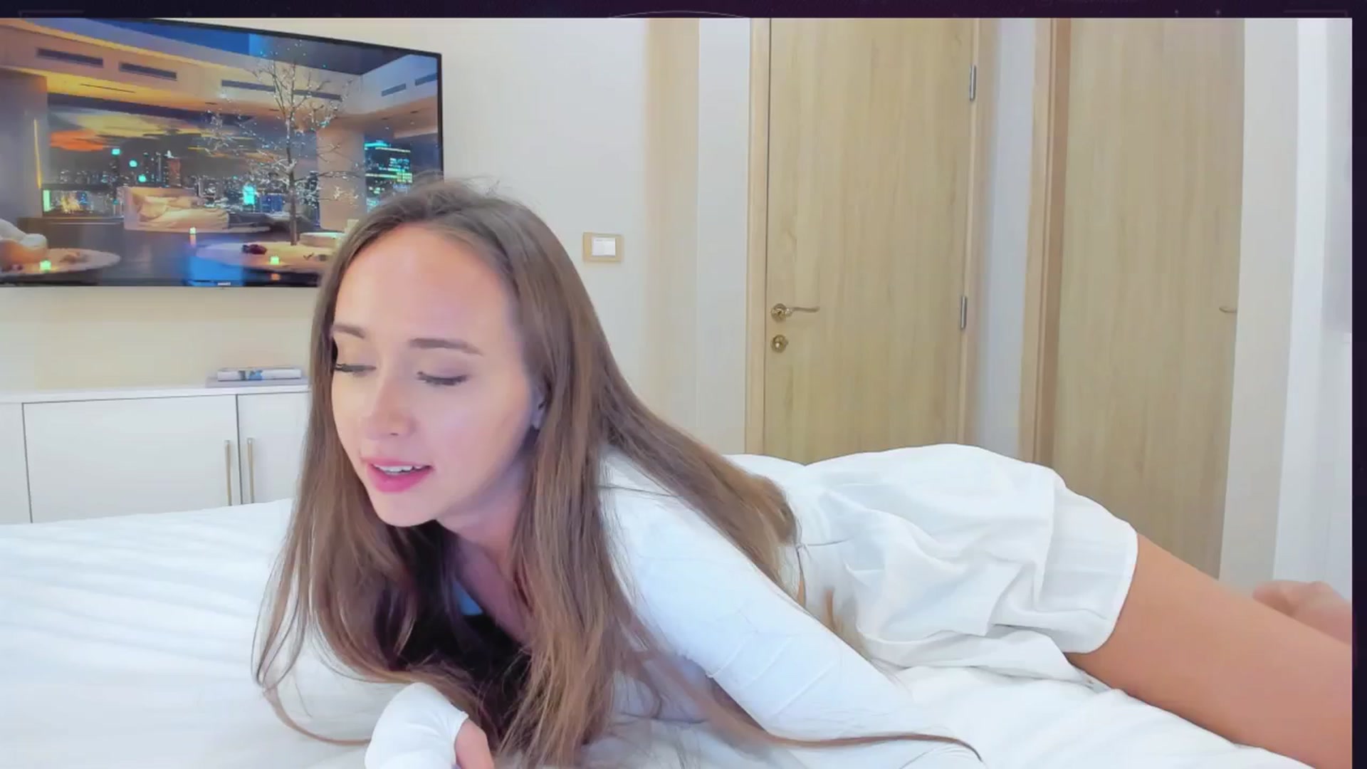 Gallery image thumbnail from Sweet_Tiff's myfreecams stream on, 04/22/2024, 16:27 image 14 of 20