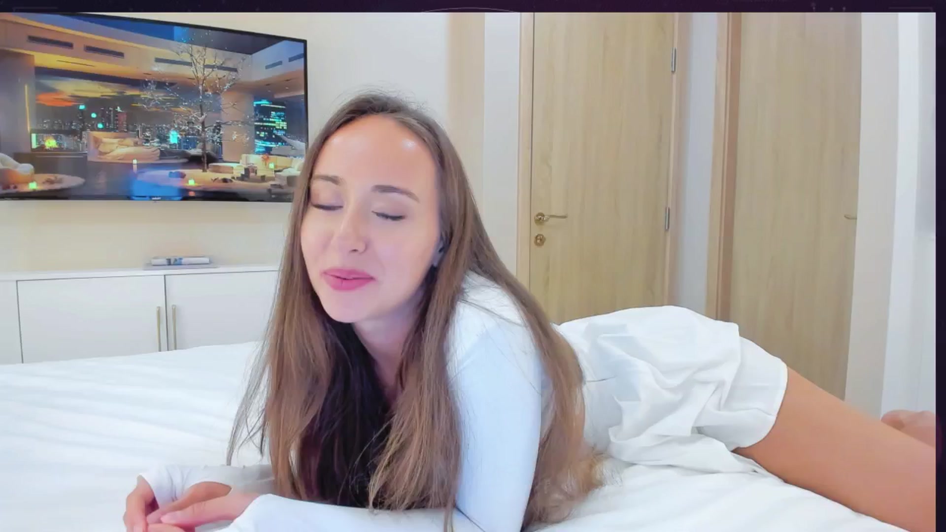 Gallery image thumbnail from Sweet_Tiff's myfreecams stream on, 04/22/2024, 16:27 image 17 of 20