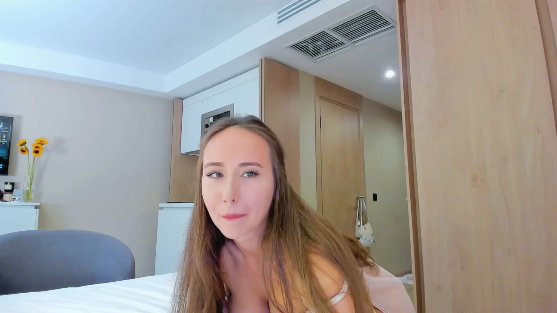 Gallery image thumbnail from Sweet_Tiff's myfreecams stream on, 07/04/2024, 13:53 image 17 of 20