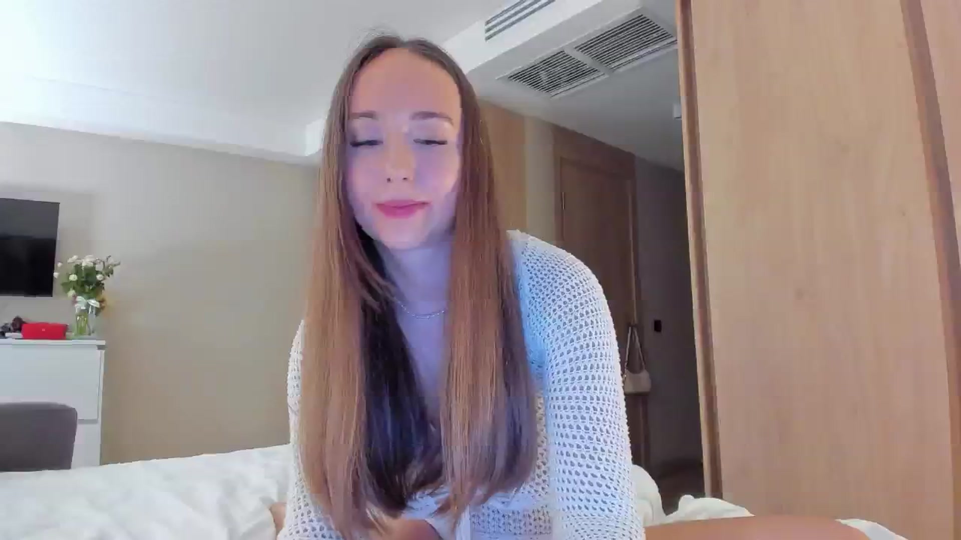 Gallery image thumbnail from Sweet_Tiff's myfreecams stream on, 08/21/2024, 19:53 image 18 of 20