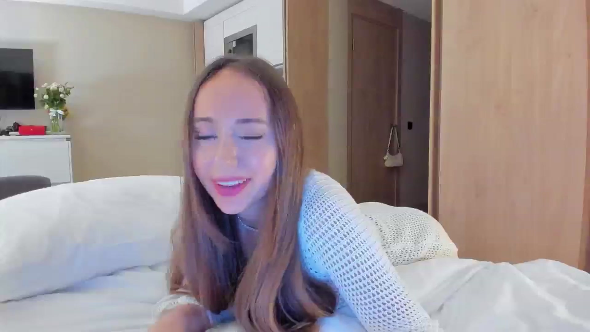 Gallery image thumbnail from Sweet_Tiff's myfreecams stream on, 08/21/2024, 20:43 image 12 of 20