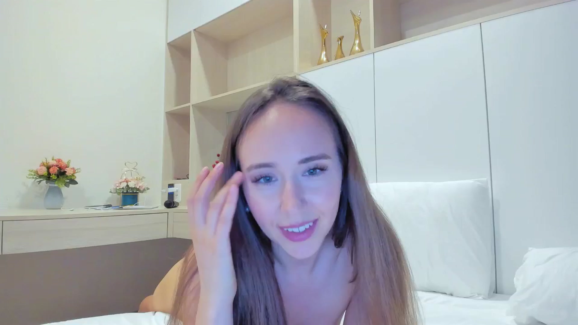 Gallery image thumbnail from Sweet_Tiff's myfreecams stream on, 10/24/2024, 11:17 image 13 of 20