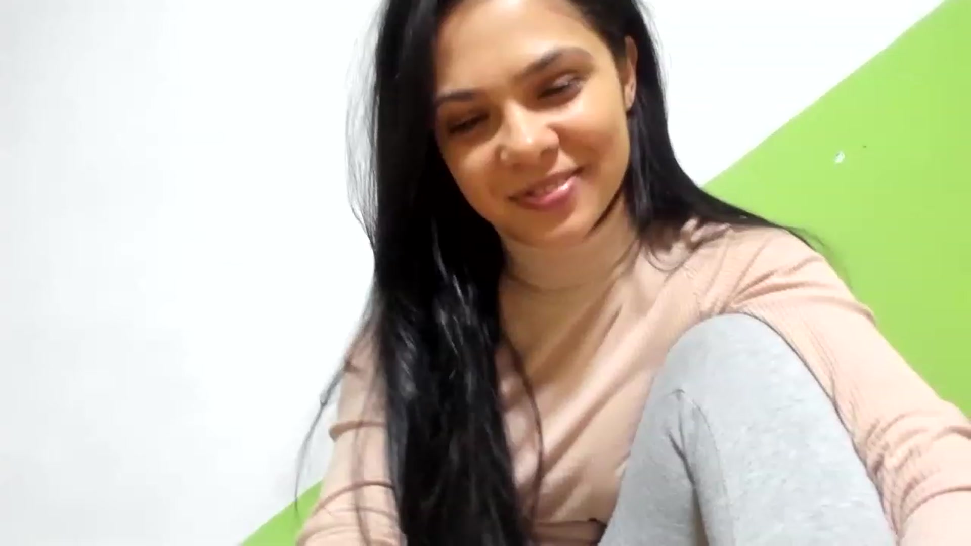 Gallery image thumbnail from Sweet__Alexa's myfreecams stream on, 01/28/2023, 19:26 image 7 of 20