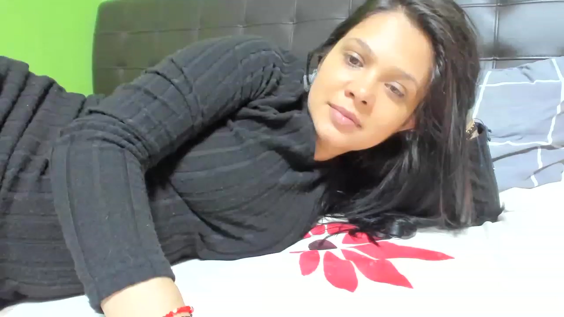 Gallery image thumbnail from Sweet__Alexa's myfreecams stream on, 05/22/2023, 21:18 image 20 of 20