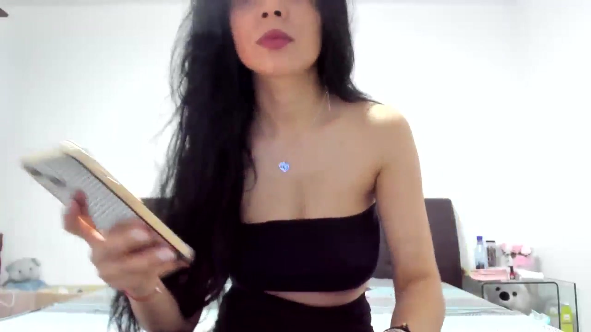 Gallery image thumbnail from Sweet__Alexa's myfreecams stream on, 05/19/2024, 19:52 image 2 of 20